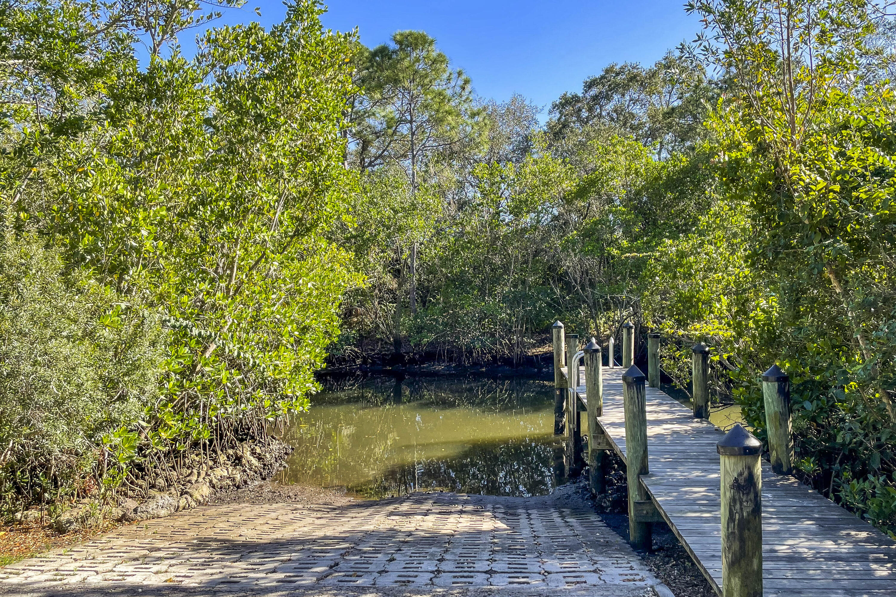 217 Shores Pointe Drive