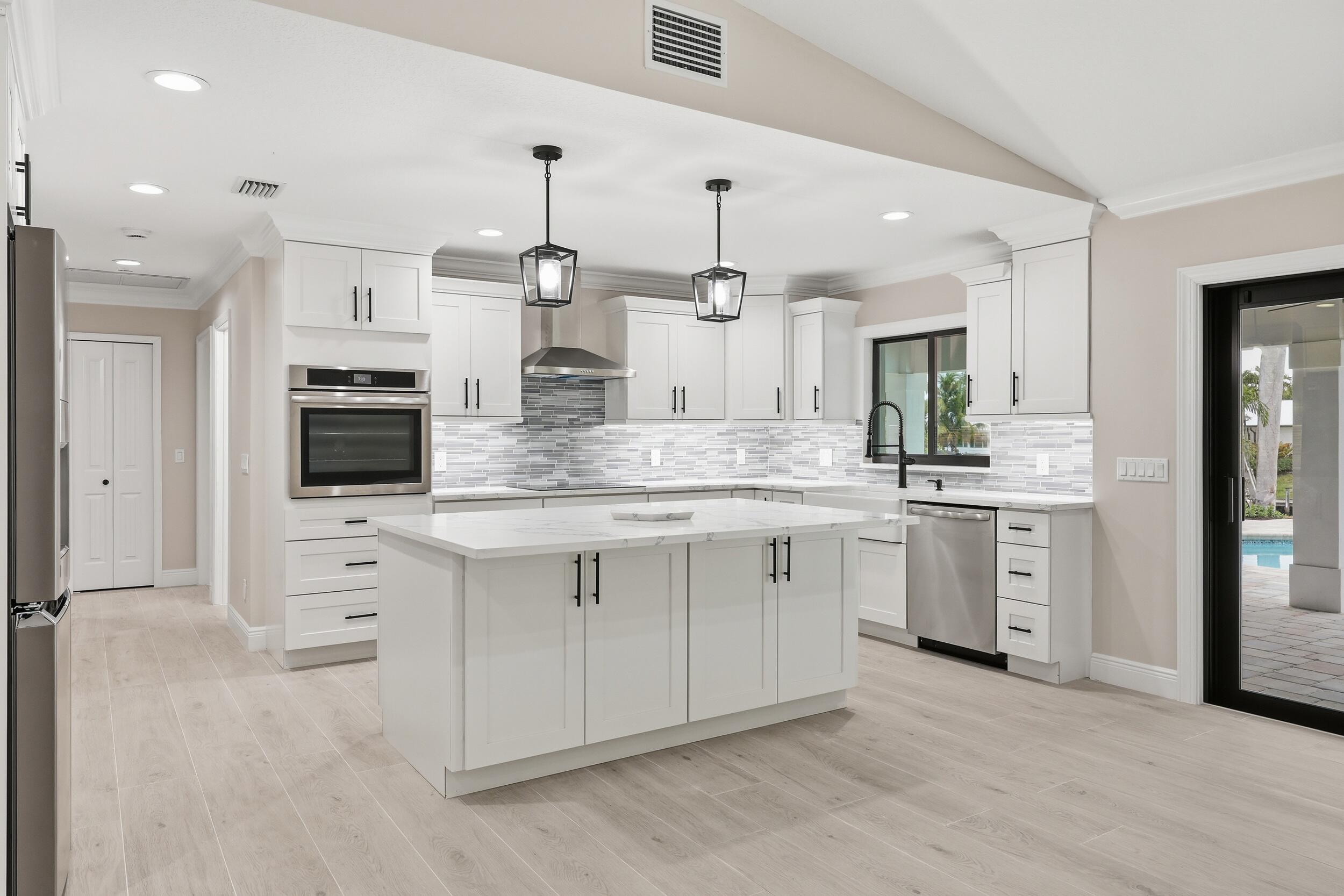 1489 SW Pine Tree Lane, Palm City