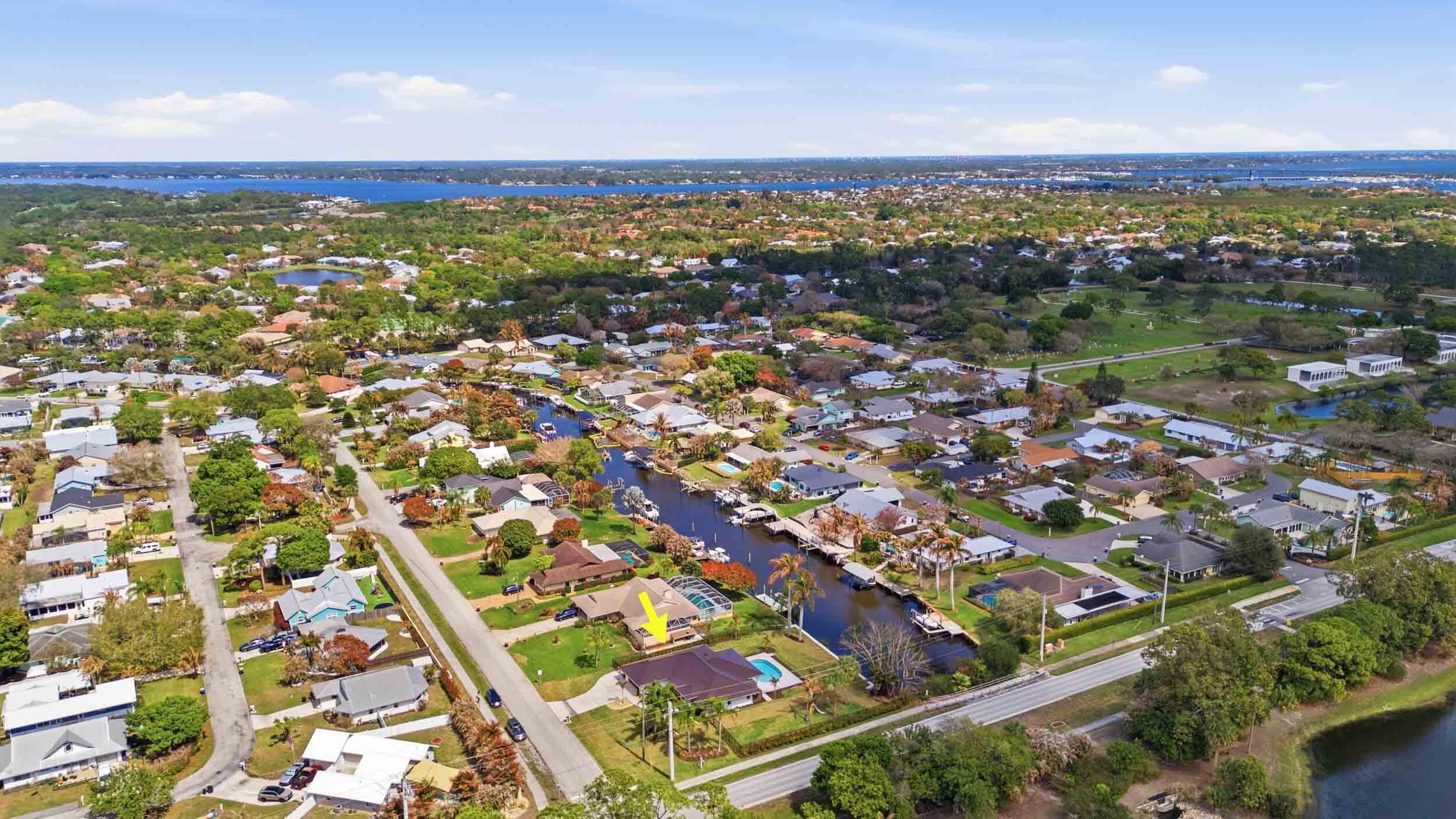 1489 SW Pine Tree Lane, Palm City