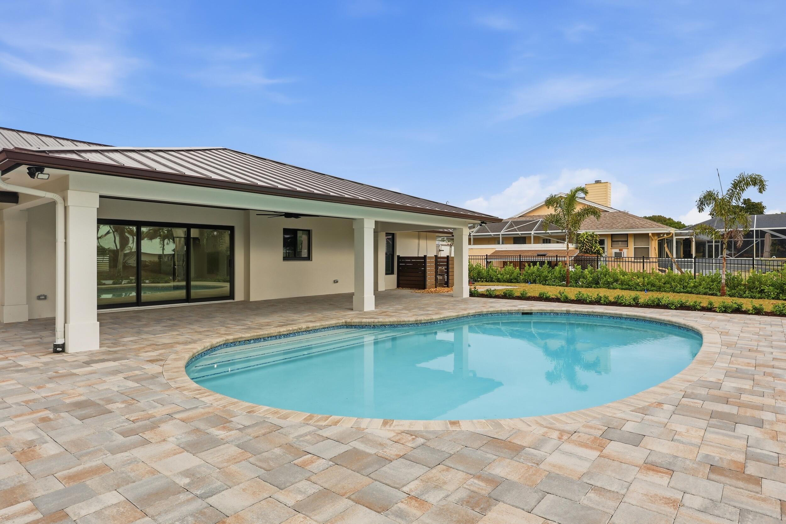 1489 SW Pine Tree Lane, Palm City