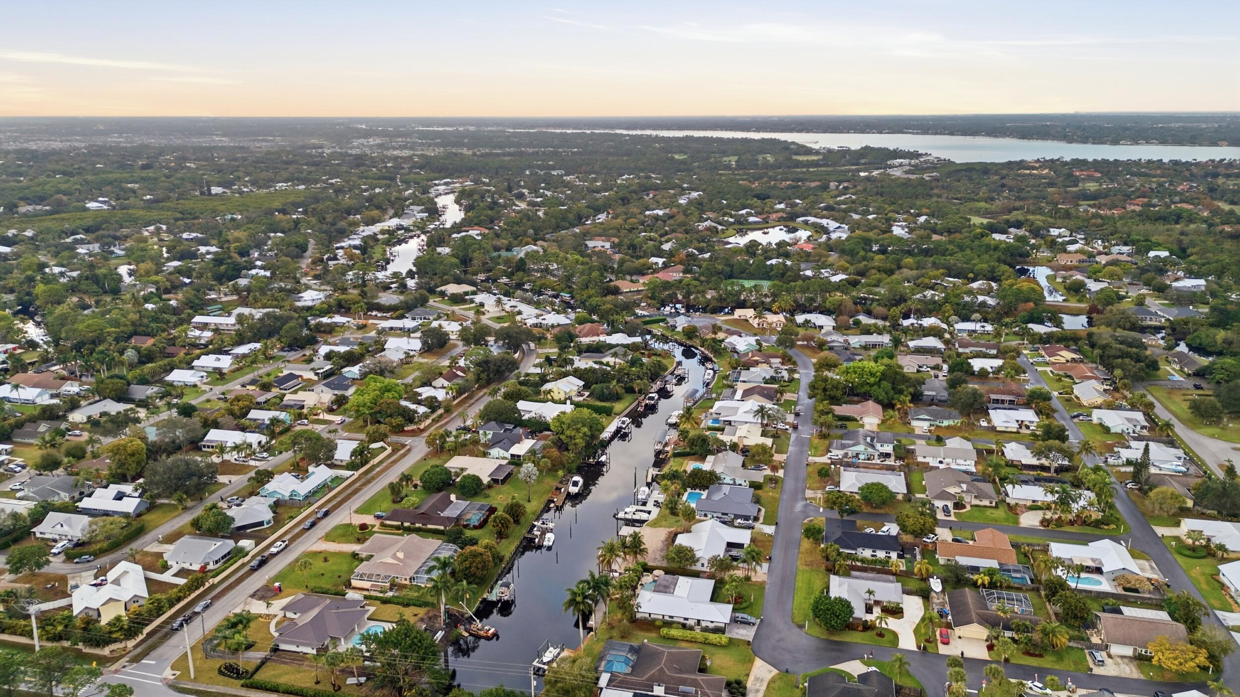 1489 SW Pine Tree Lane, Palm City