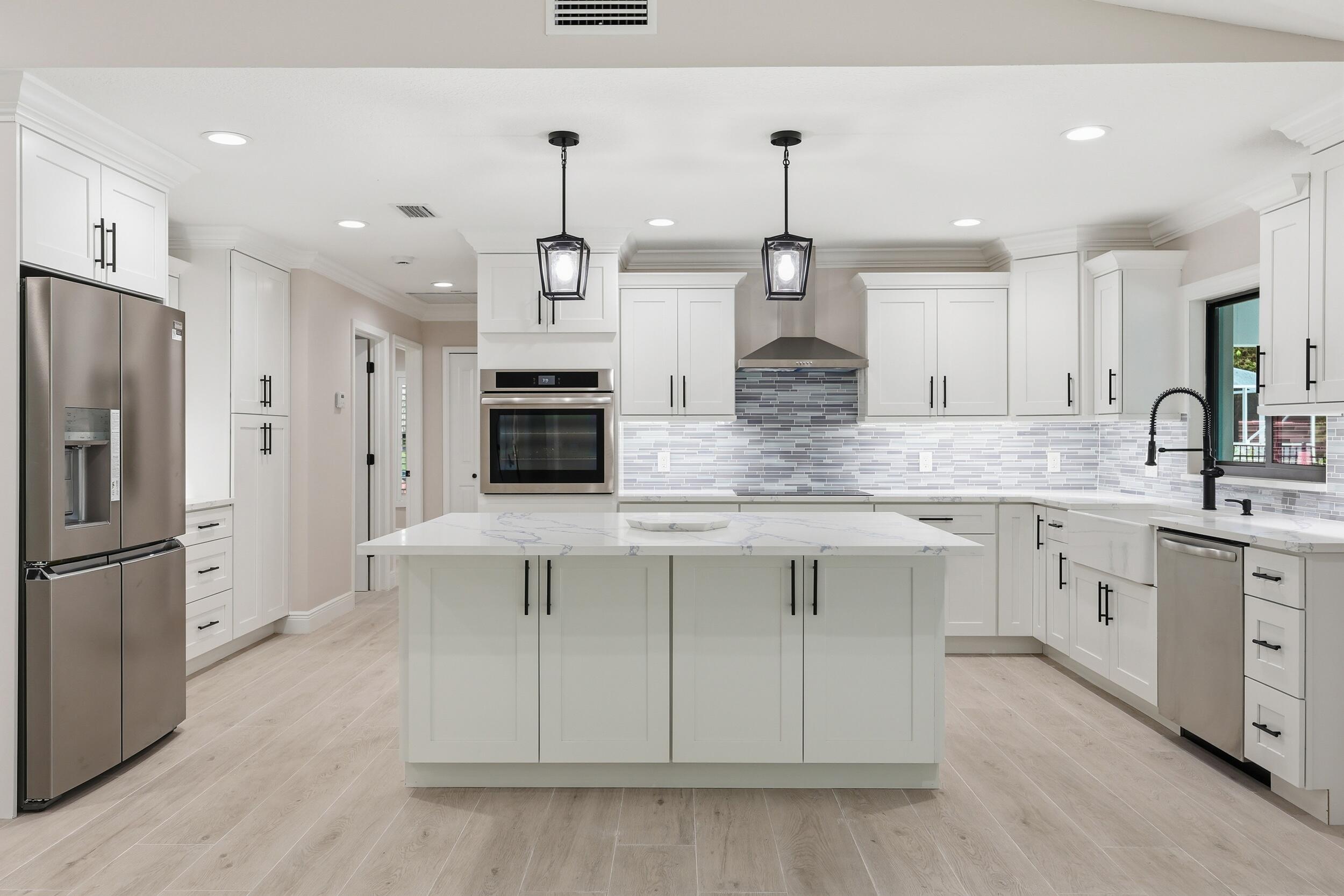 1489 SW Pine Tree Lane, Palm City