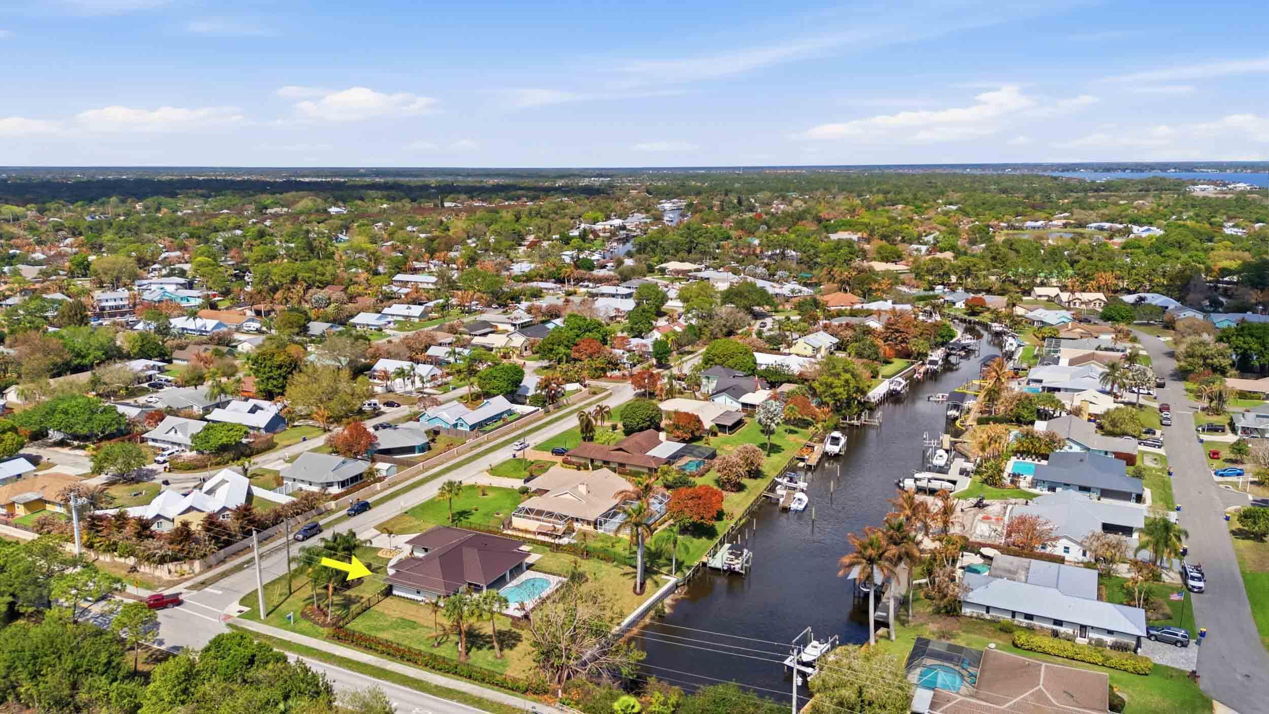 1489 SW Pine Tree Lane, Palm City