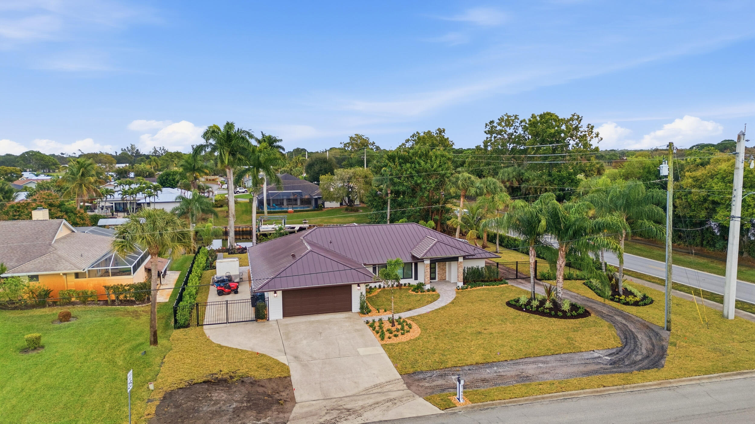 1489 SW Pine Tree Lane, Palm City