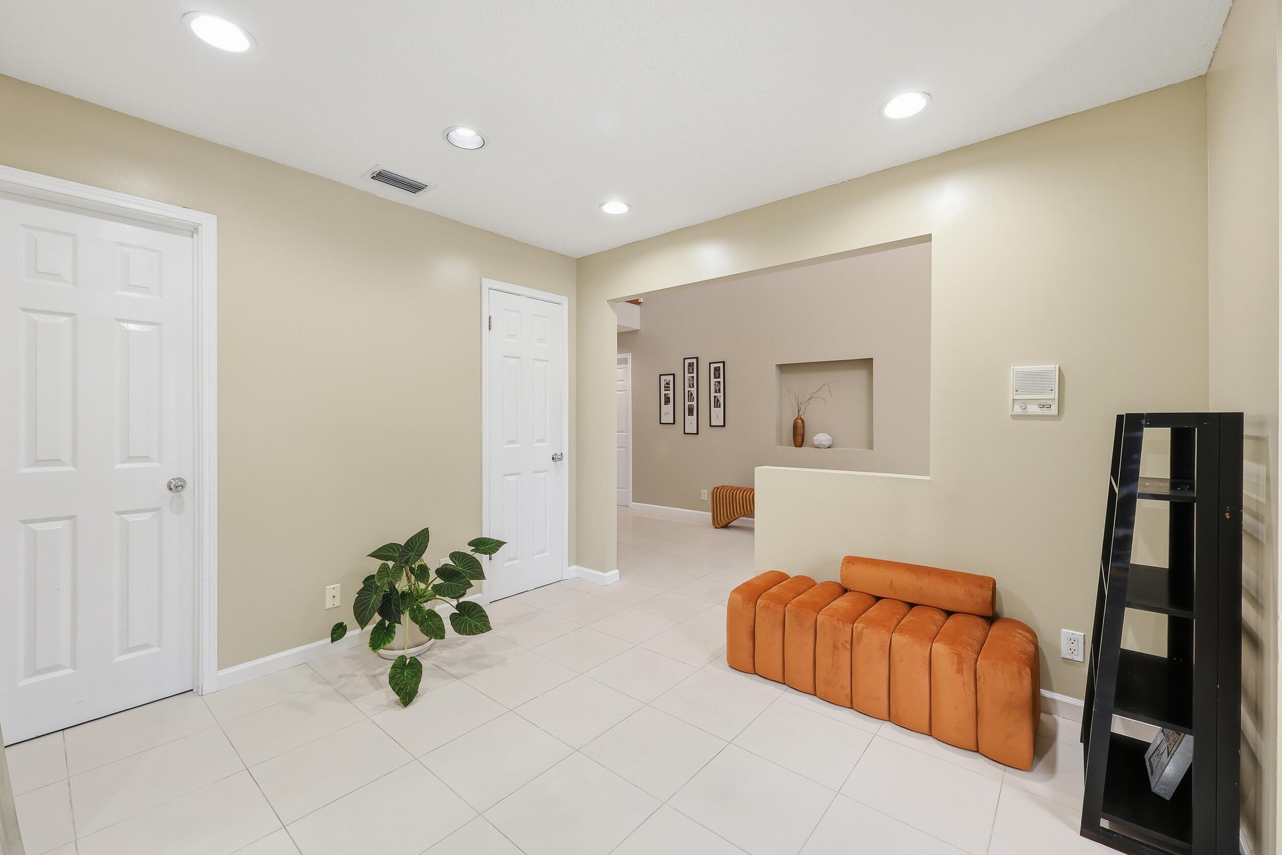 14410 64th Way N