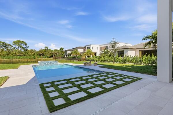 18417 Symphony Court