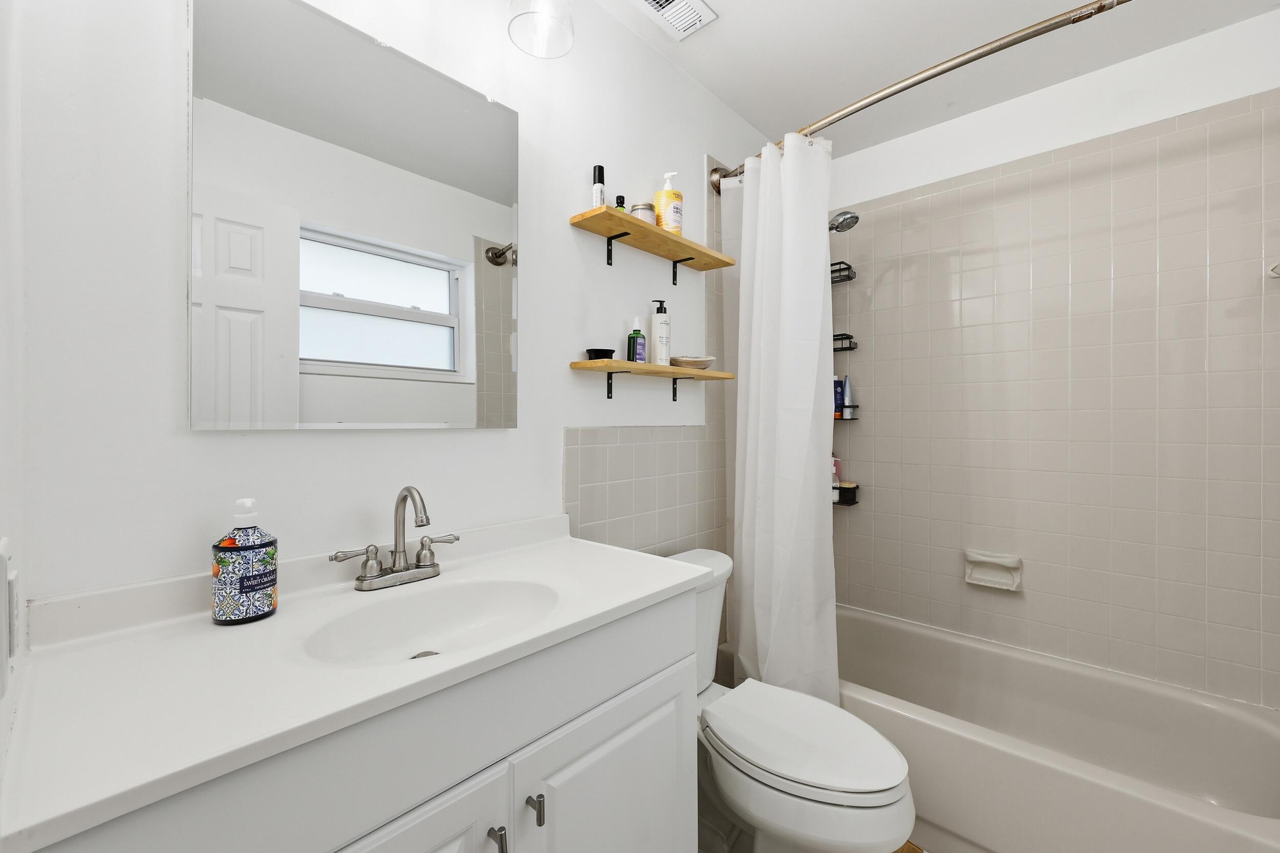 3135 Florida Boulevard