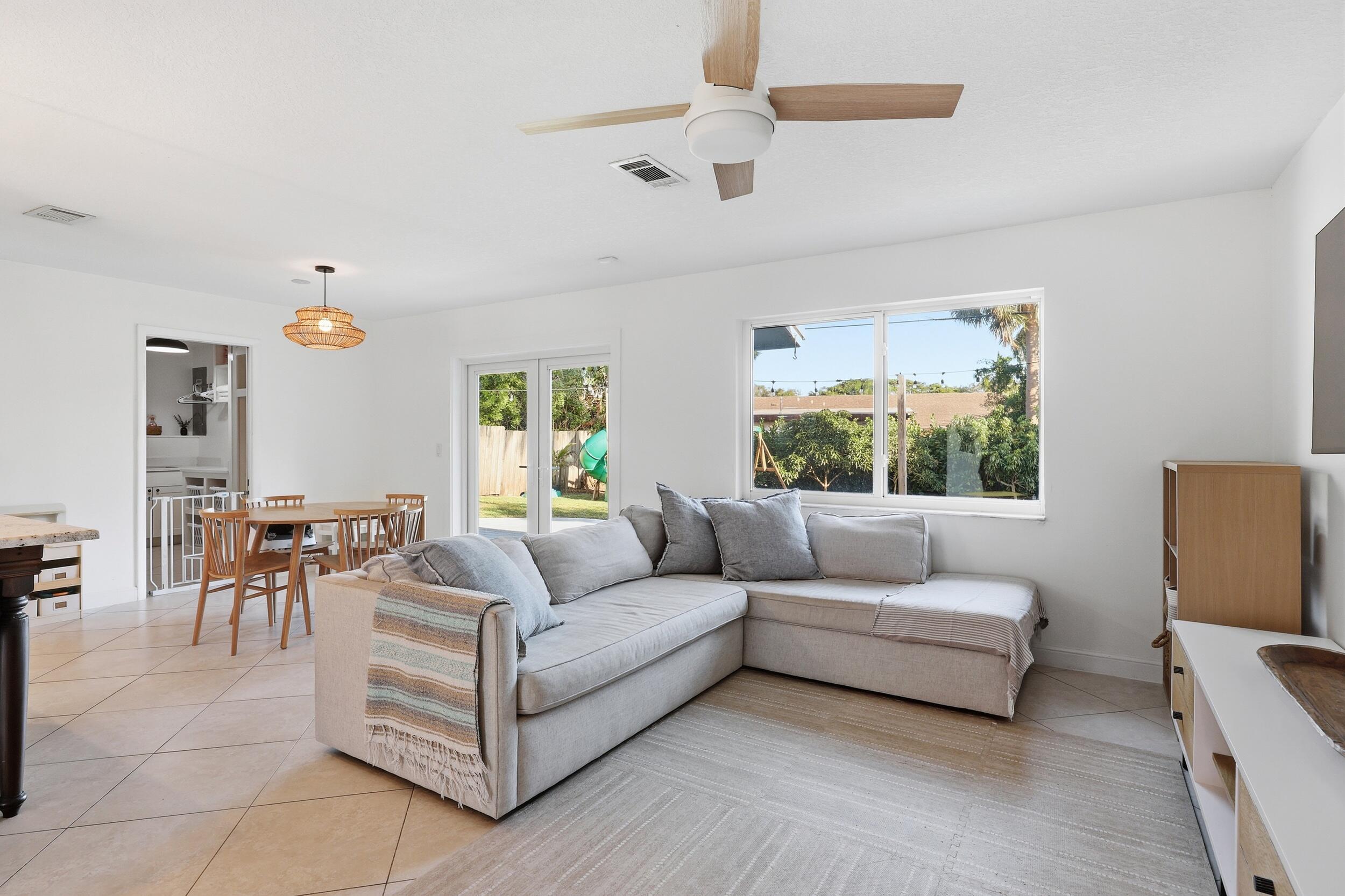 3135 Florida Boulevard