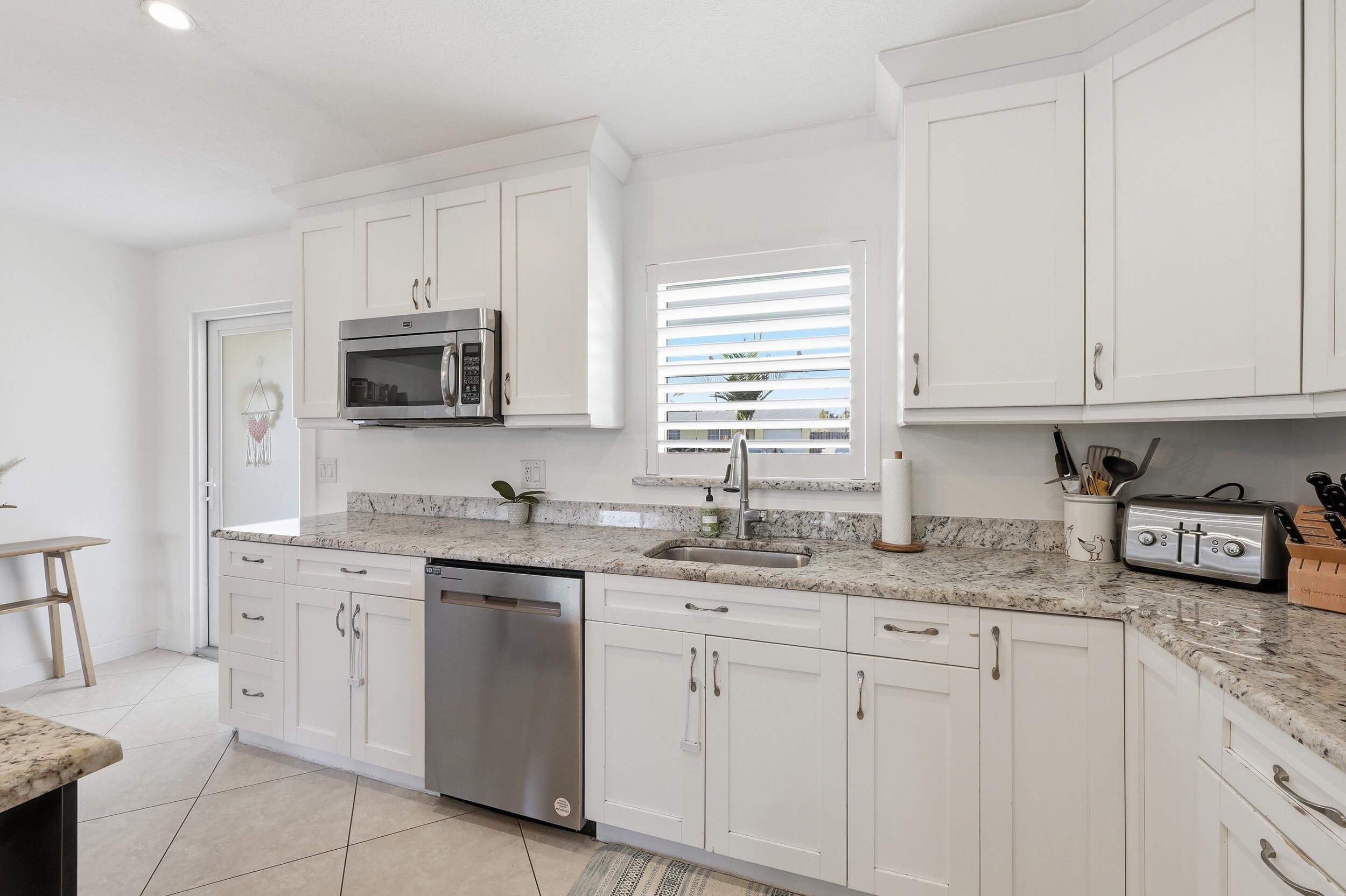 3135 Florida Boulevard