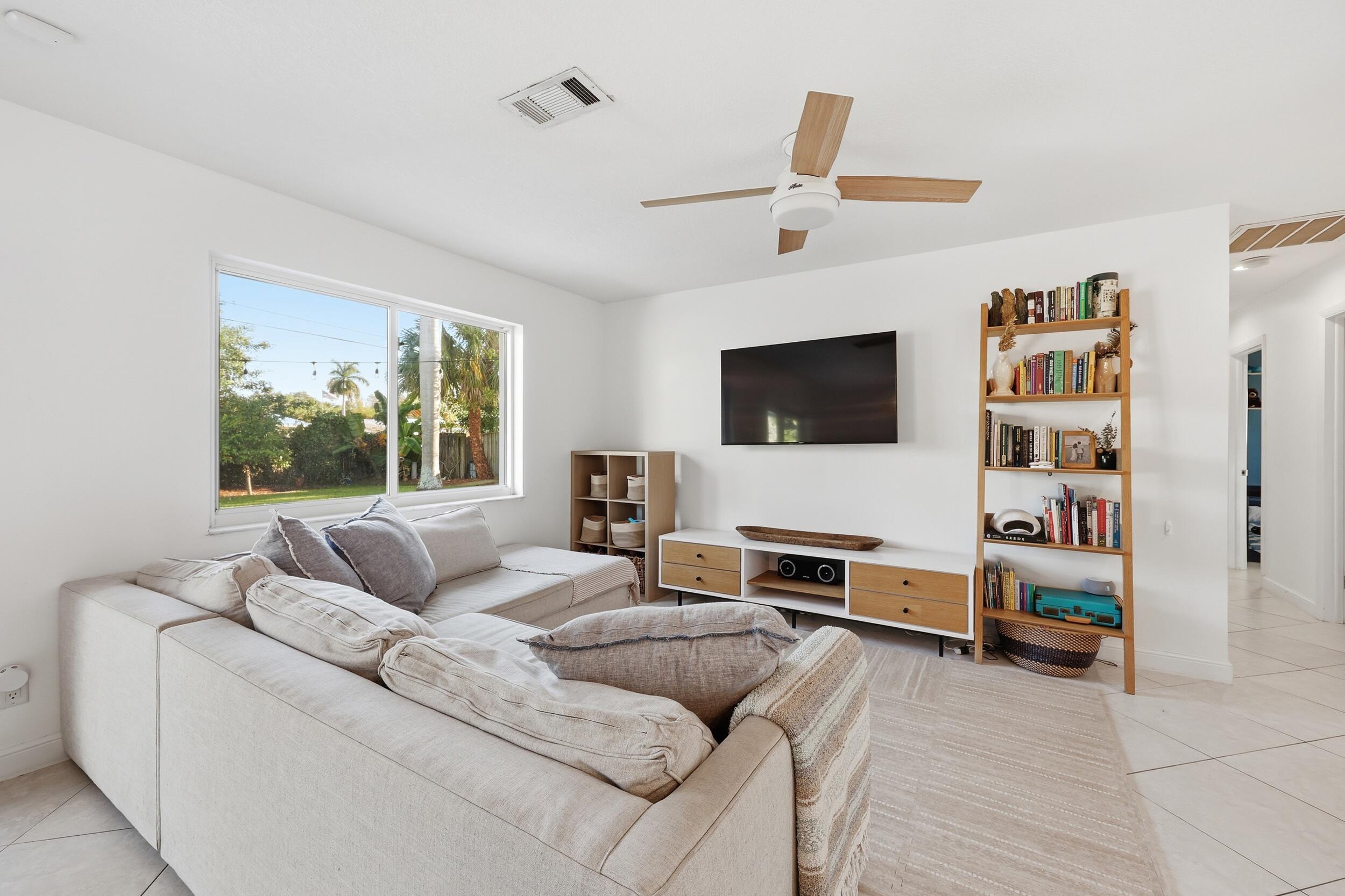 3135 Florida Boulevard