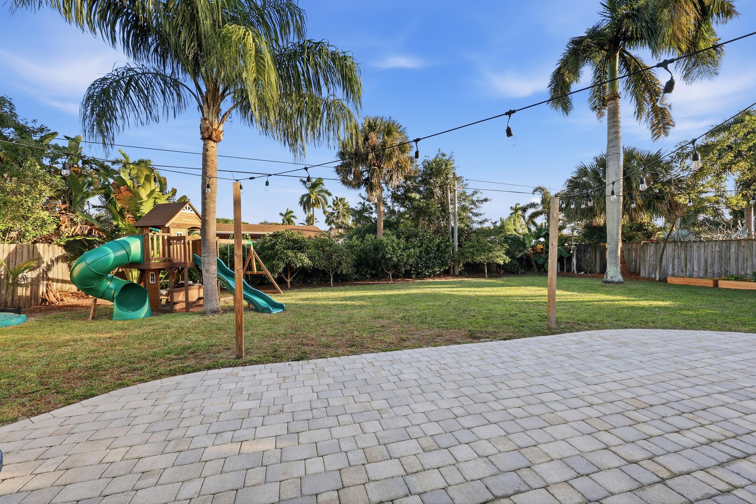 3135 Florida Boulevard