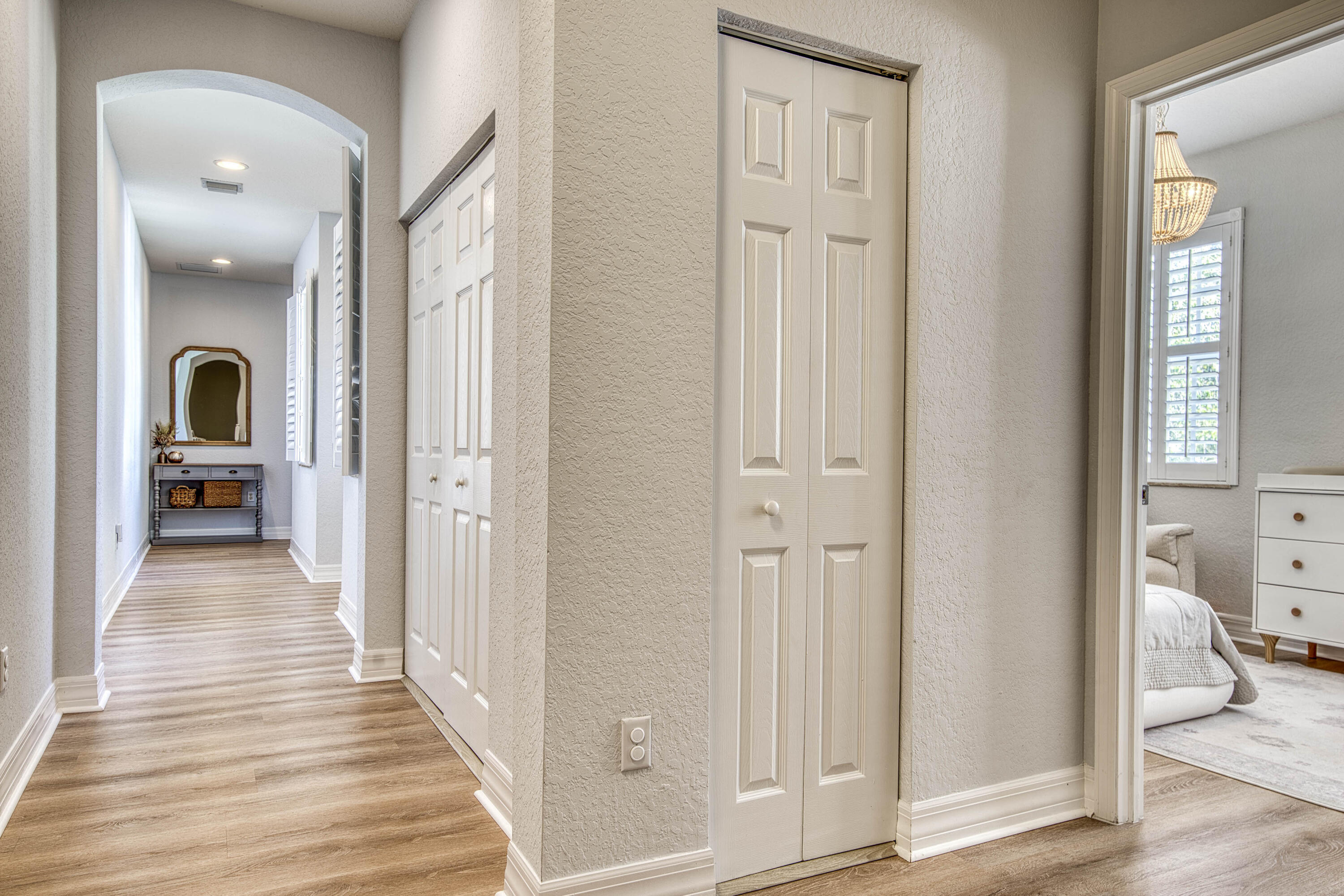 120 W Thatch Palm Circle