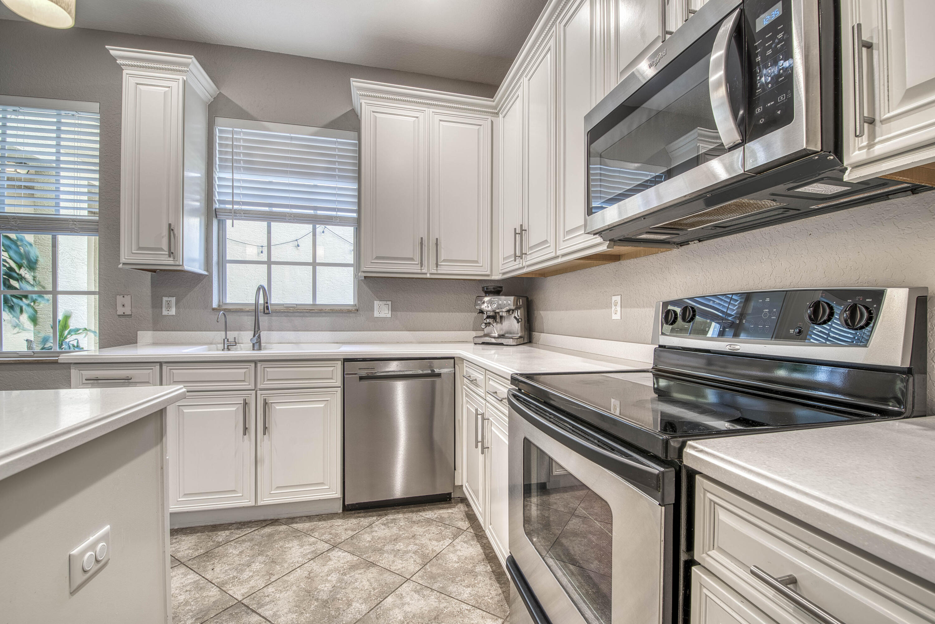 120 W Thatch Palm Circle