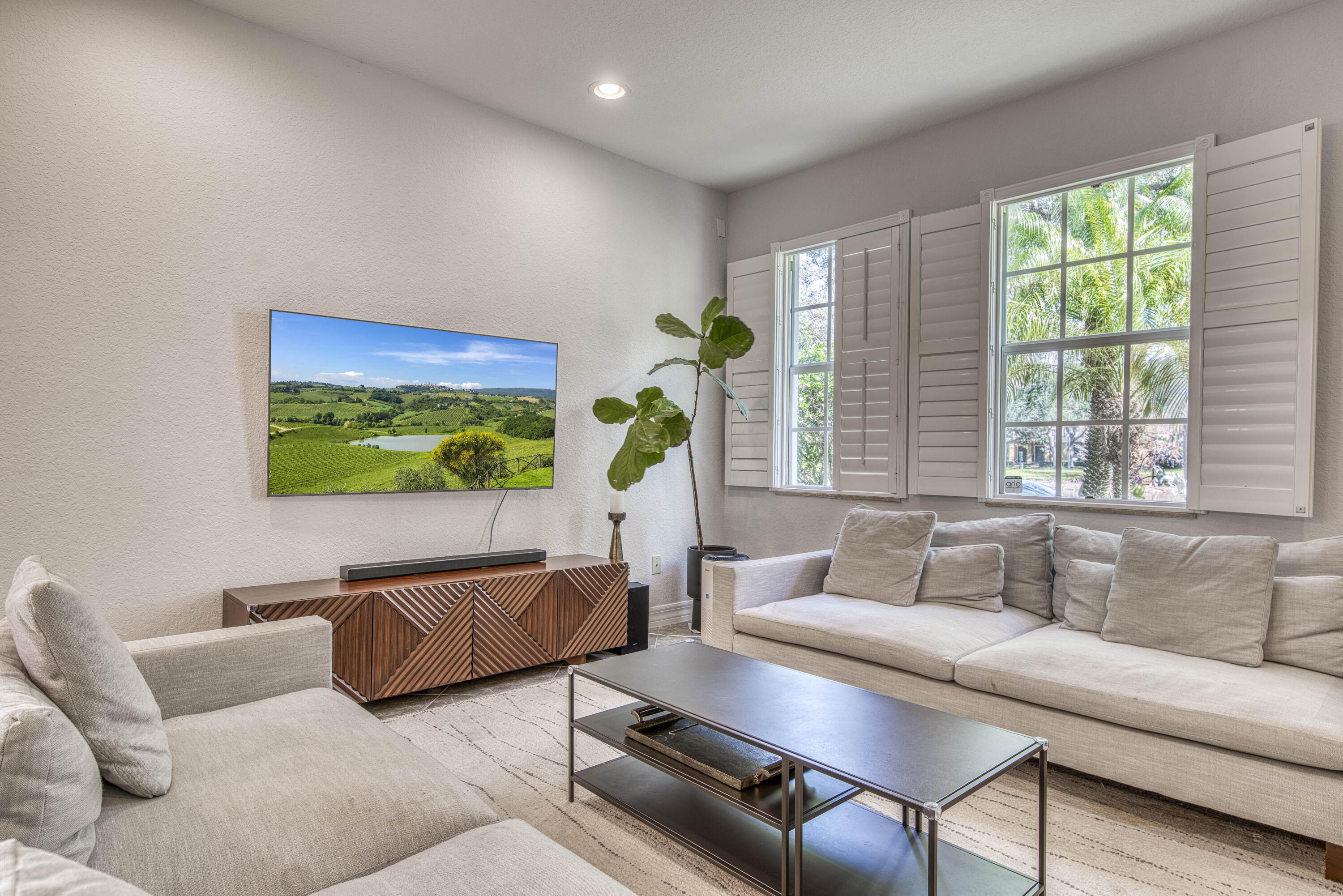 120 W Thatch Palm Circle