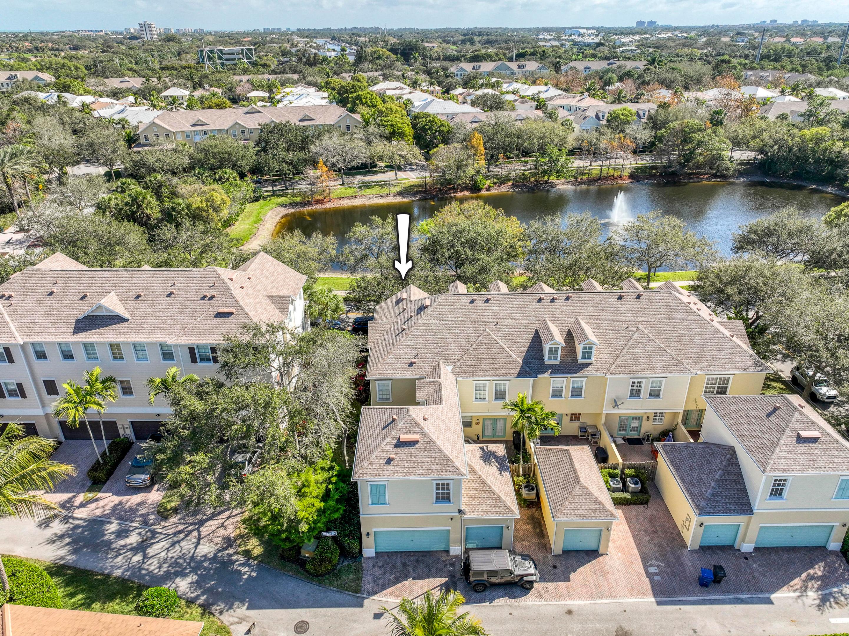 120 W Thatch Palm Circle