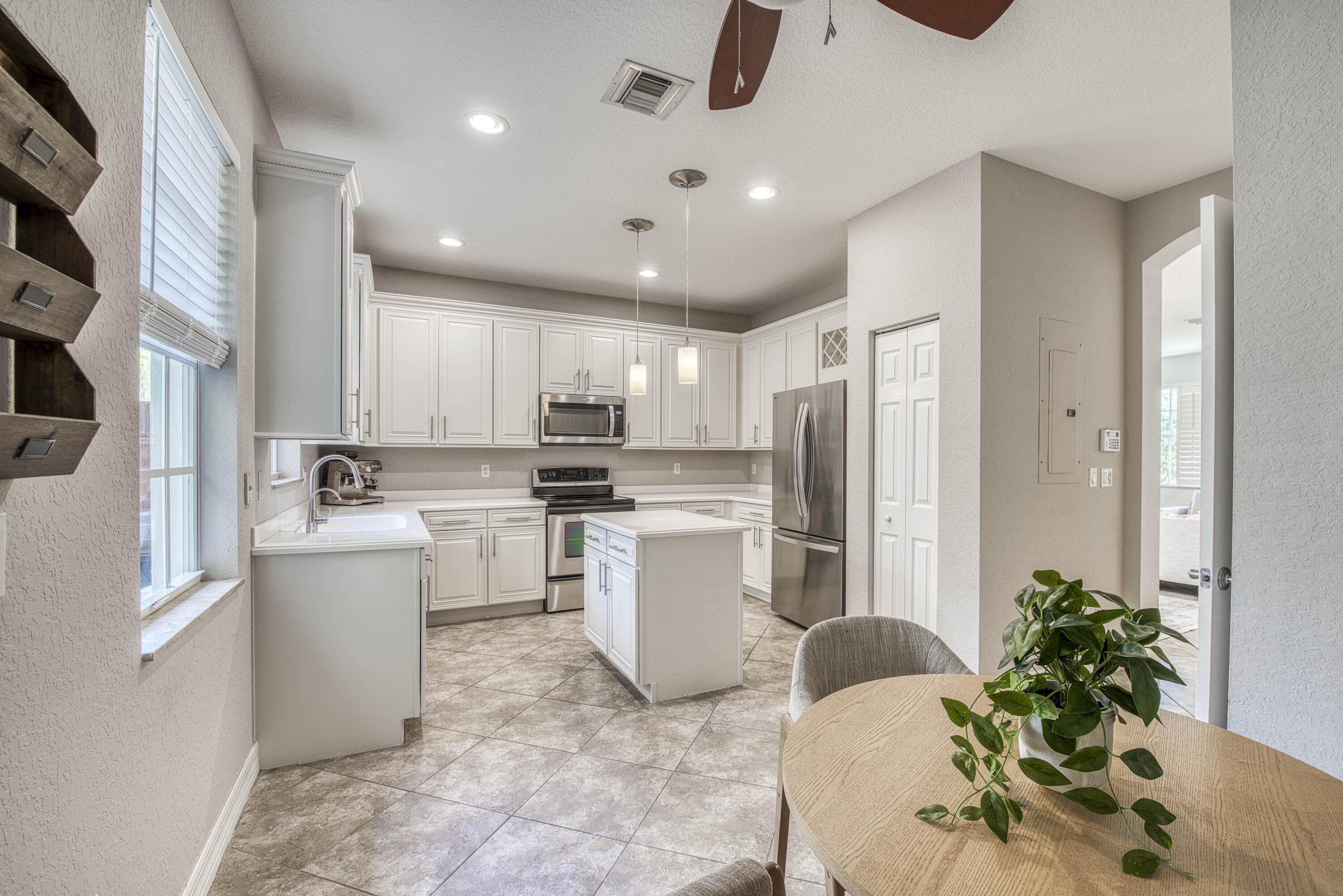120 W Thatch Palm Circle