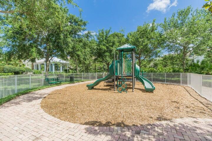 120 W Thatch Palm Circle