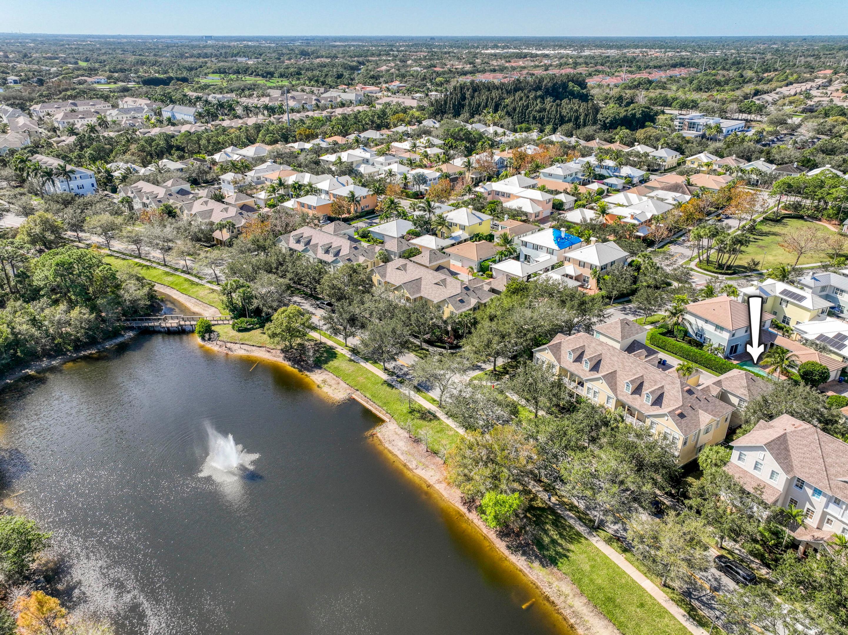 120 W Thatch Palm Circle