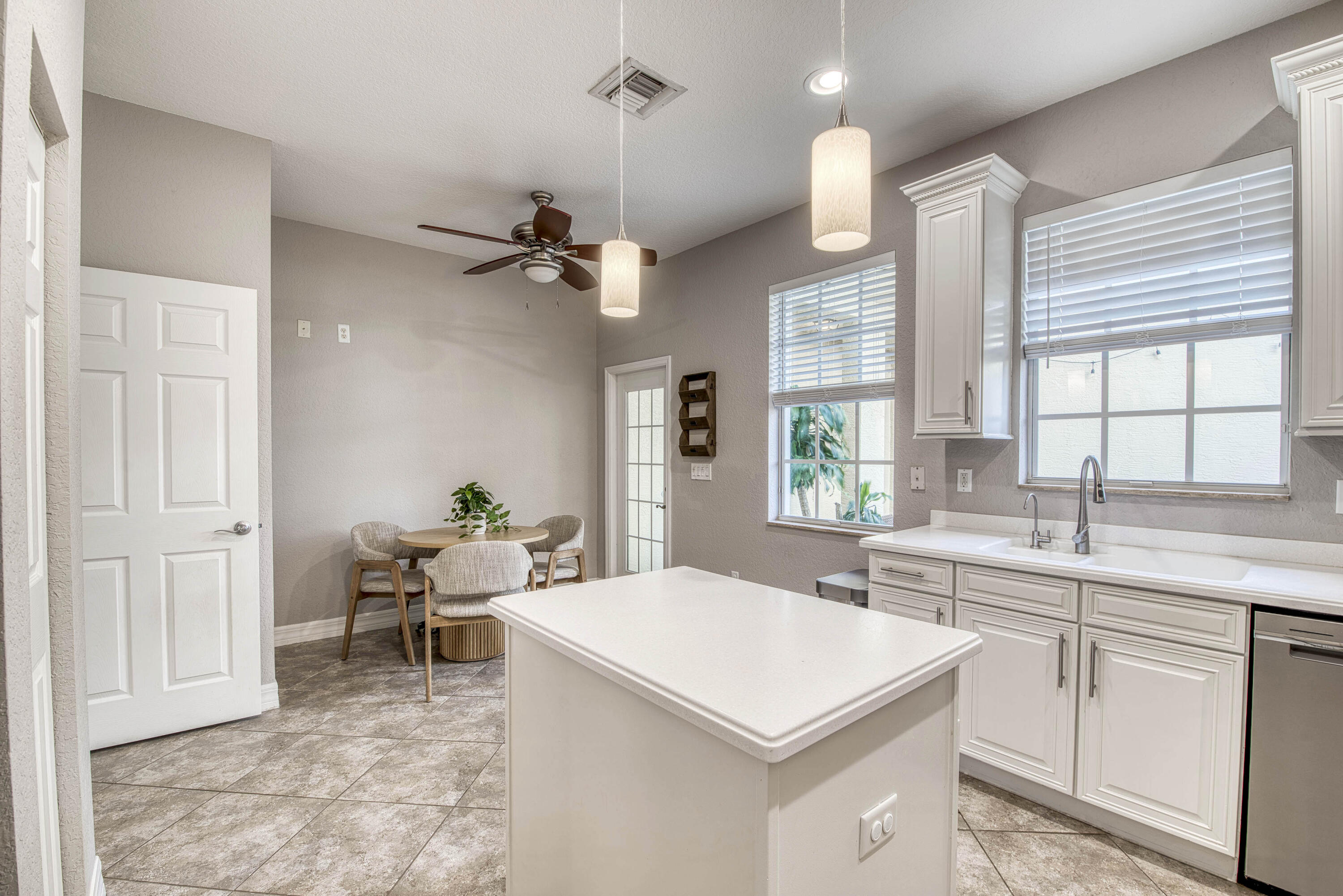 120 W Thatch Palm Circle