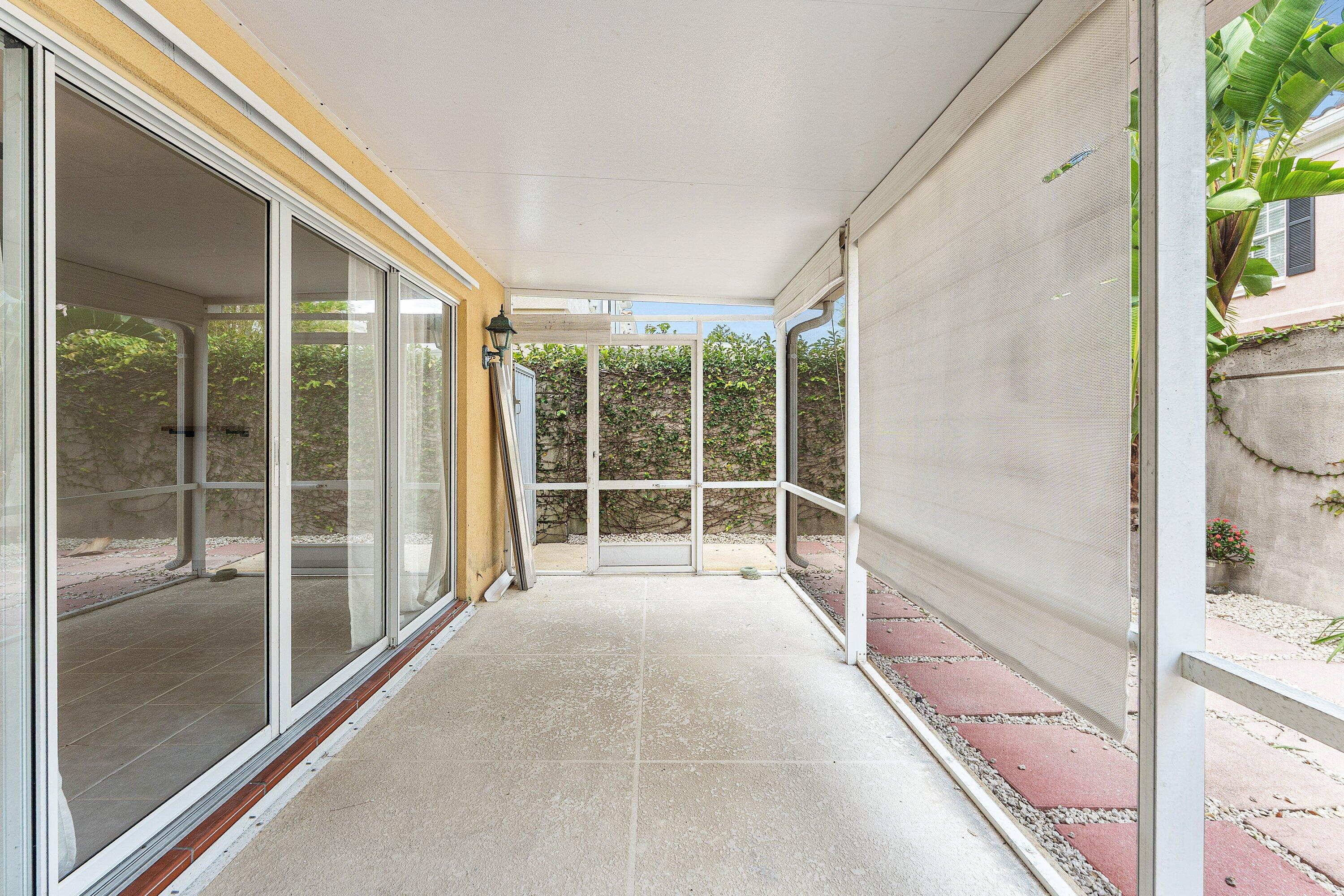 37 Tall Oaks Circle