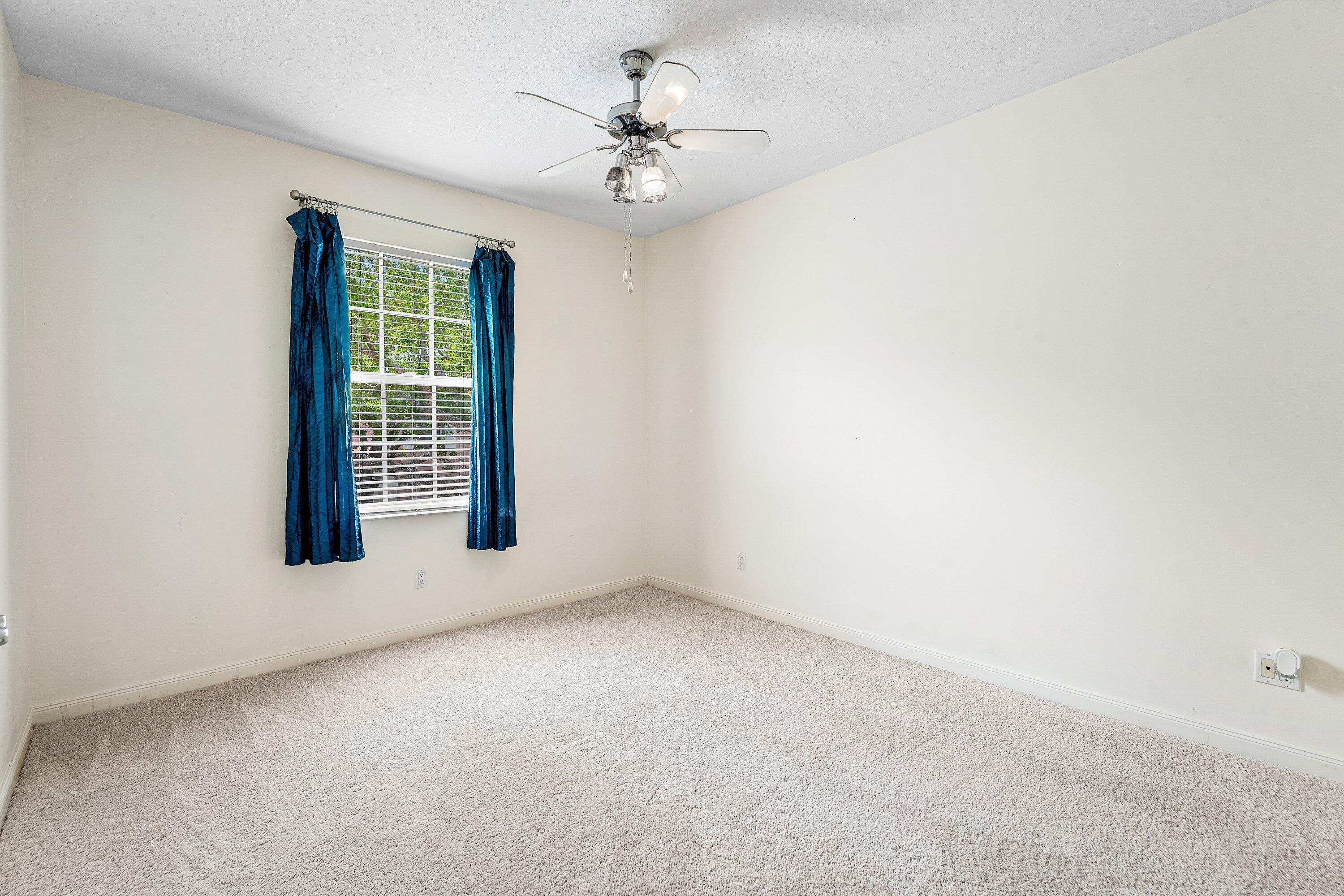 37 Tall Oaks Circle
