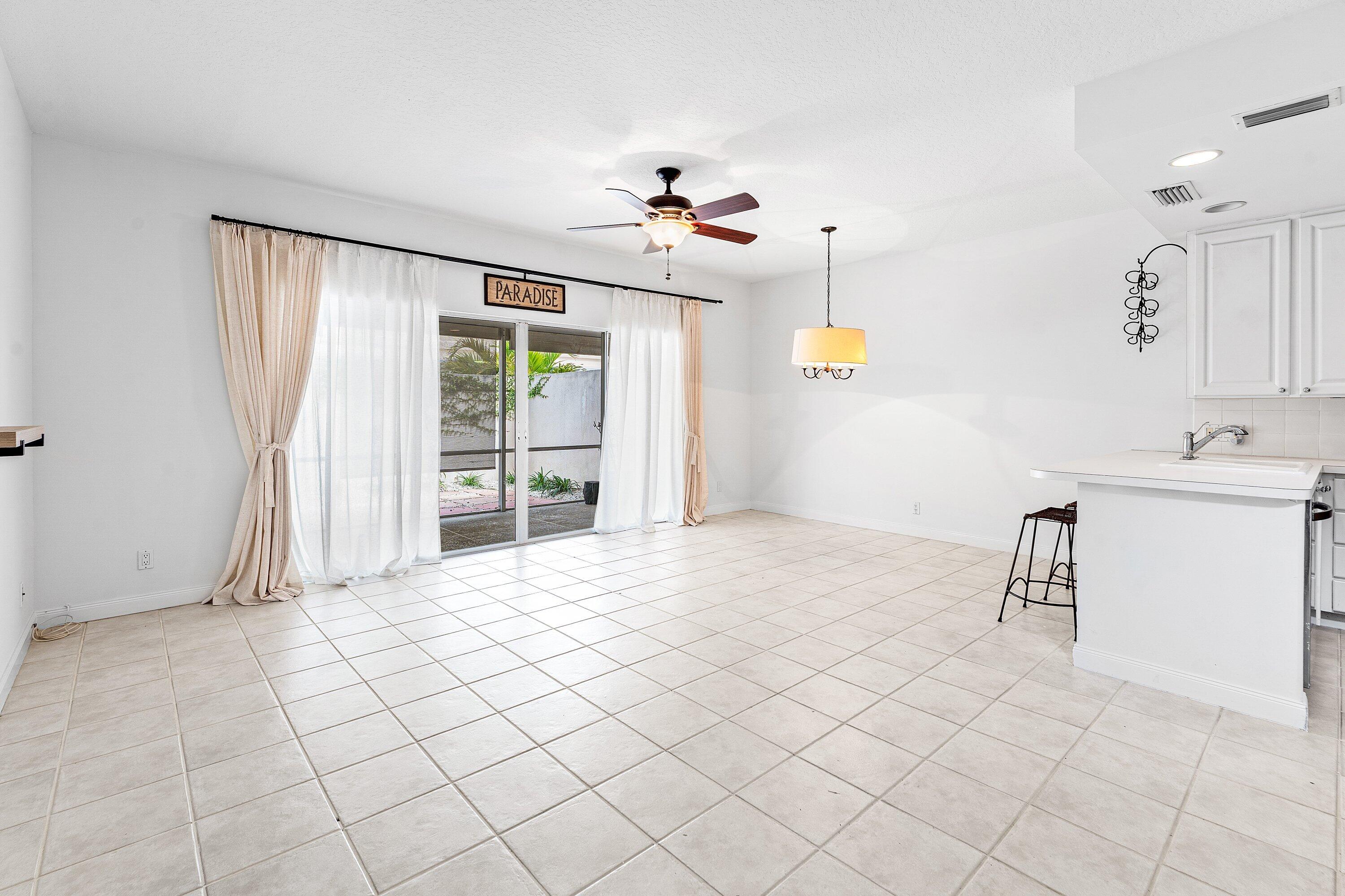 37 Tall Oaks Circle