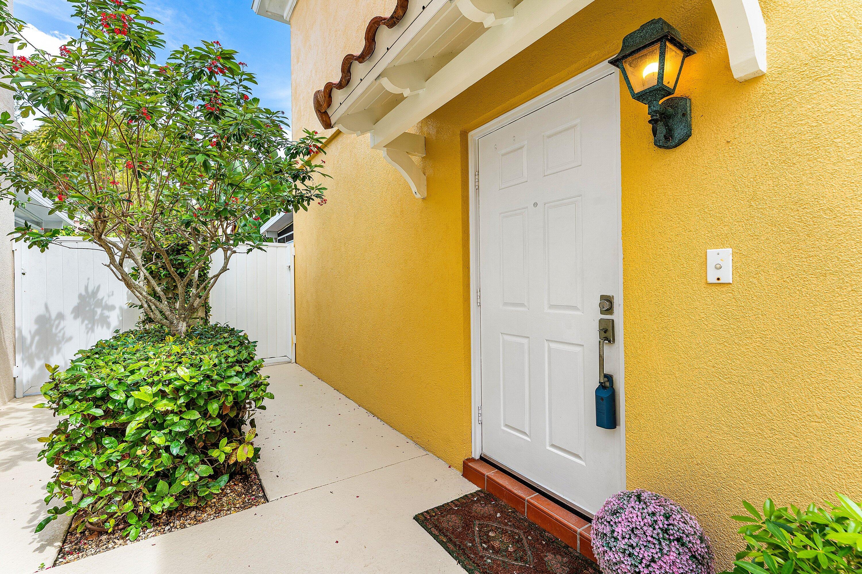 37 Tall Oaks Circle