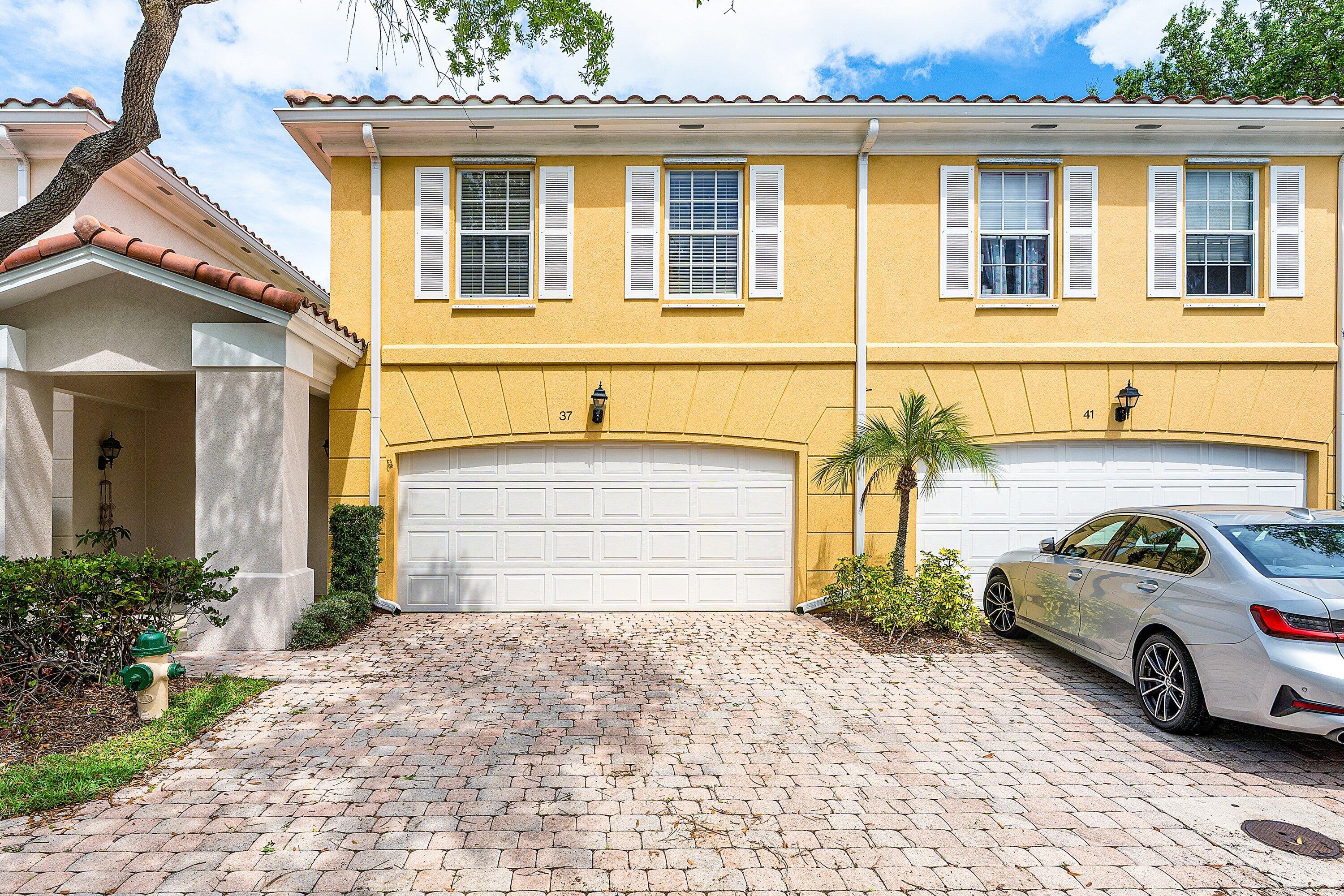 37 Tall Oaks Circle
