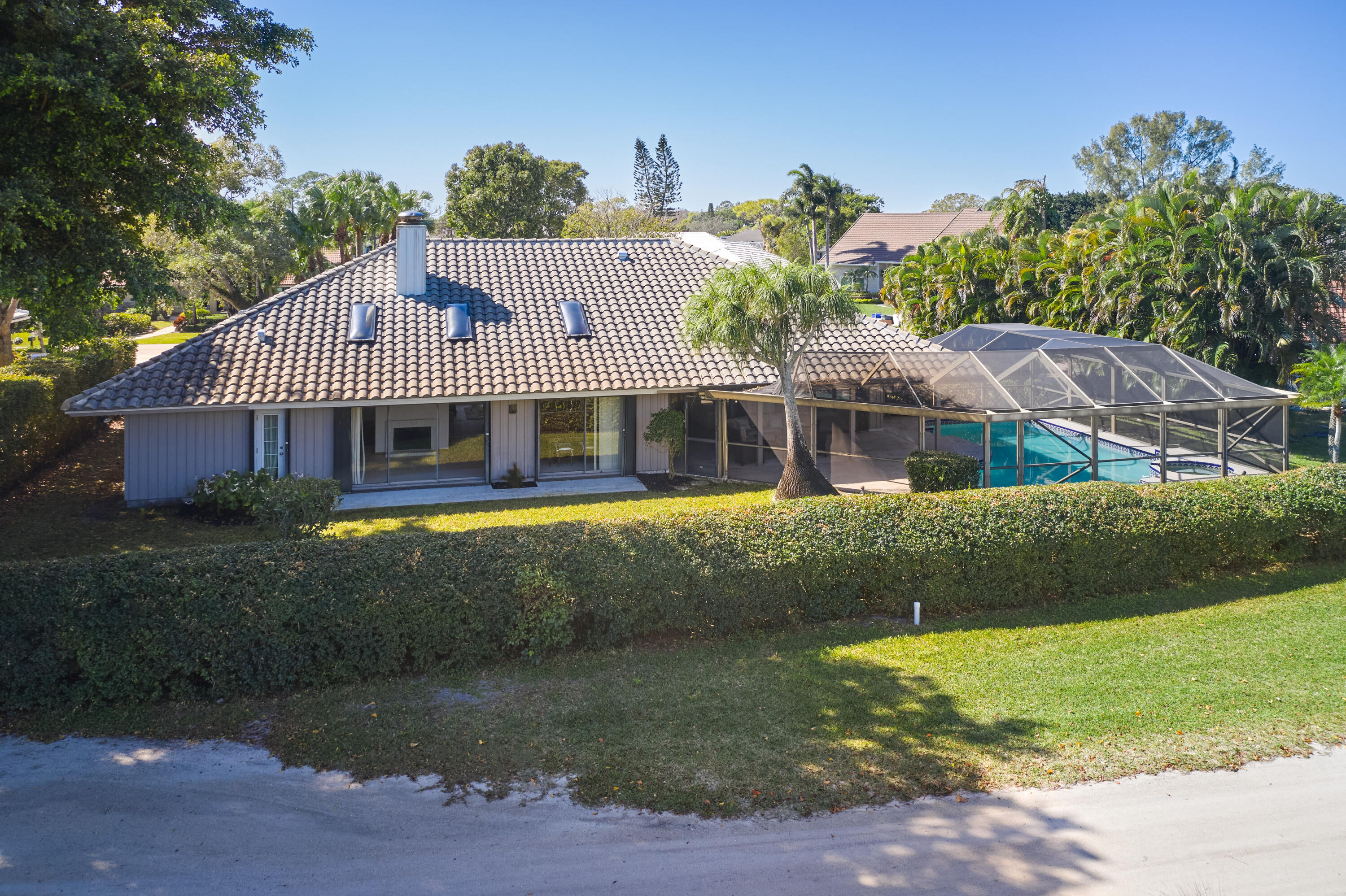 14 Marlwood Lane
