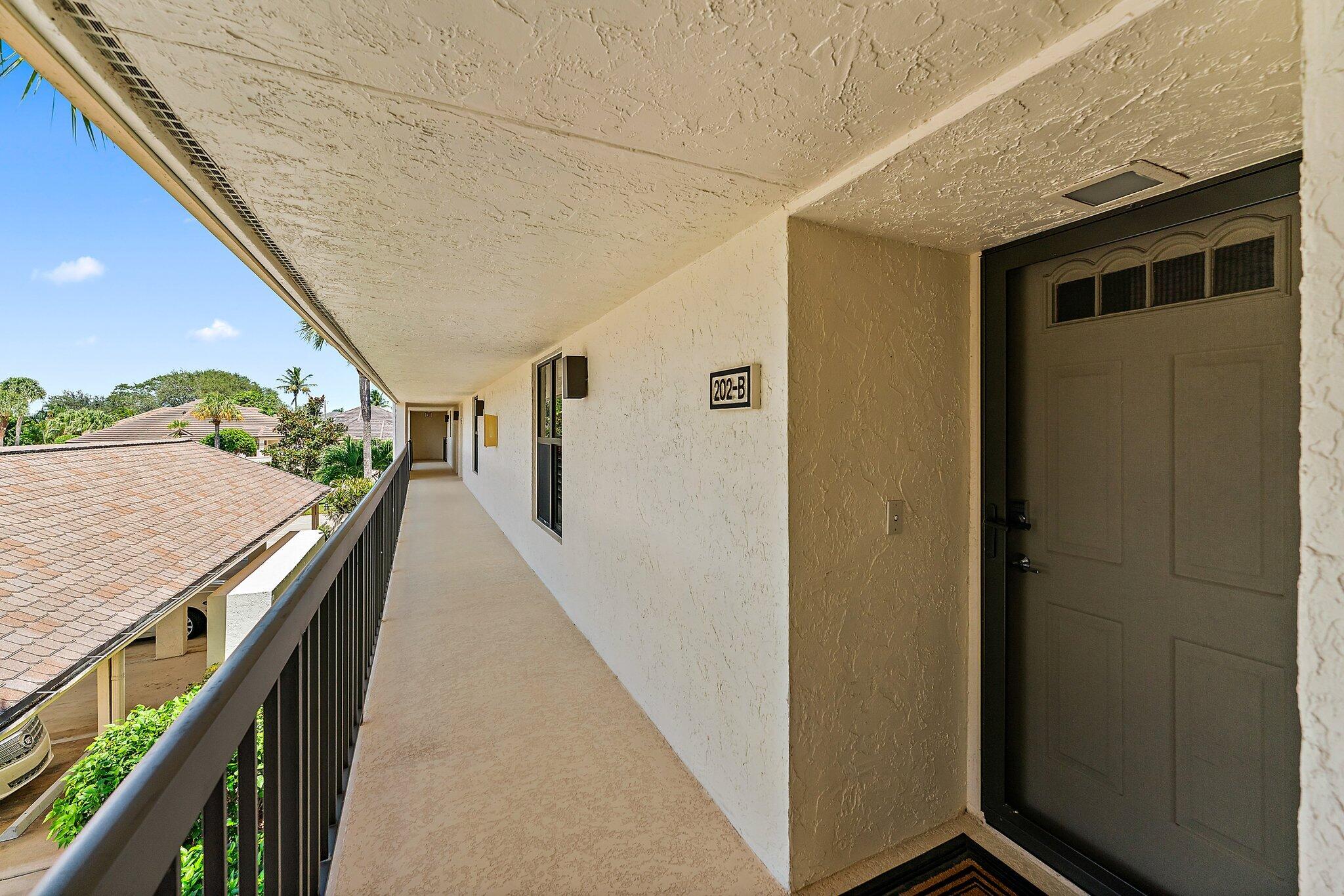 19101 SE Sea Turtle Court 202