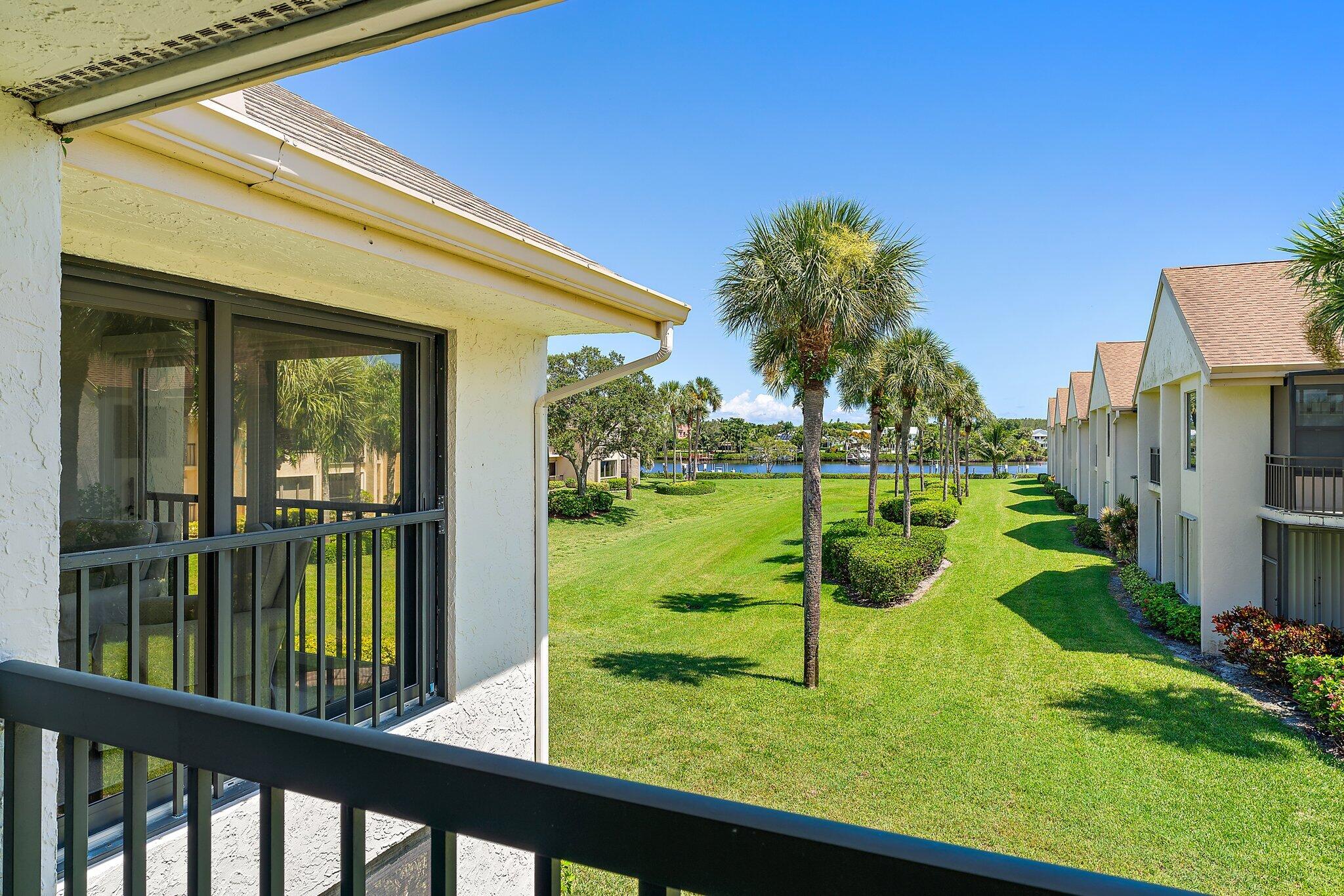 19101 SE Sea Turtle Court 202