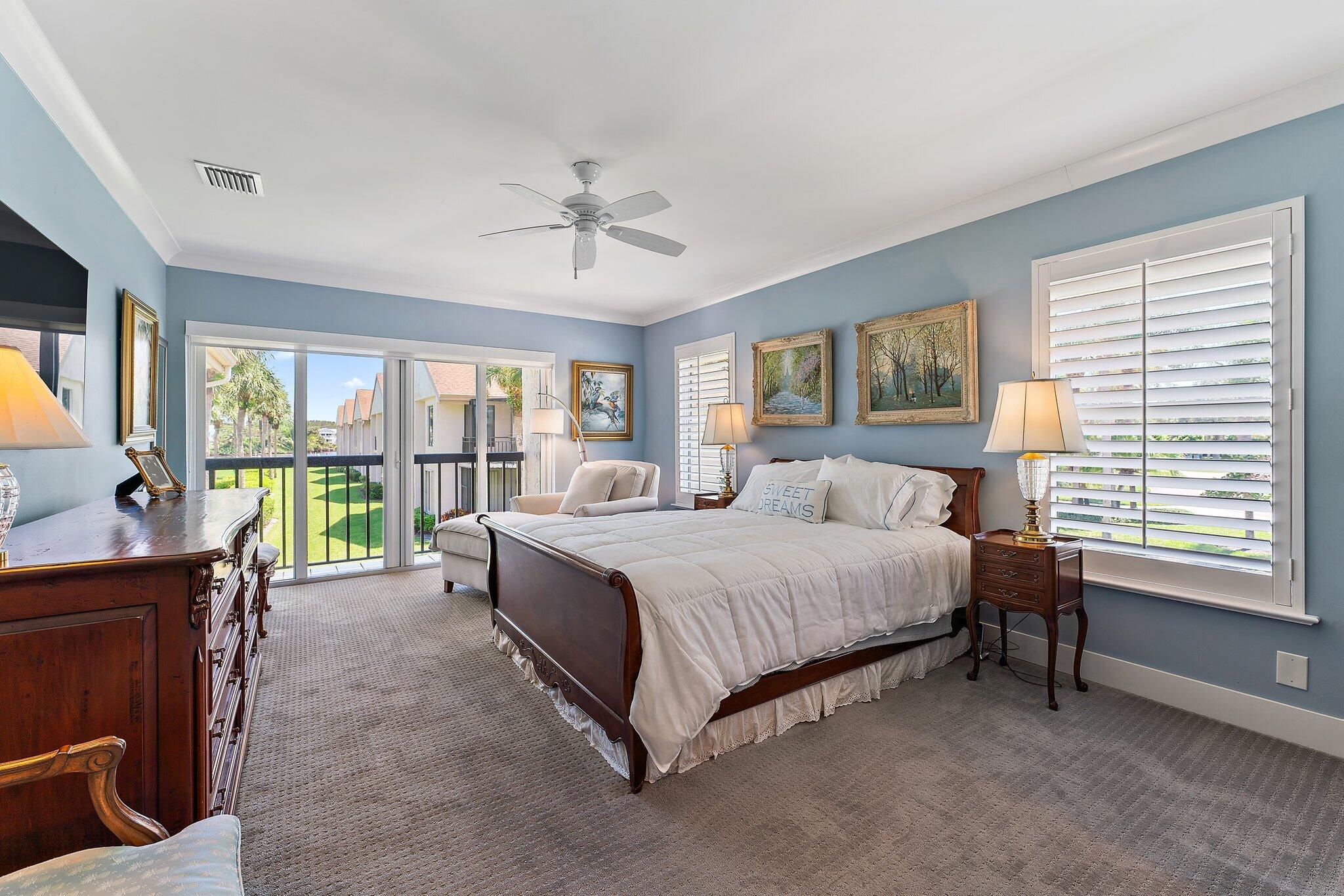 19101 SE Sea Turtle Court 202