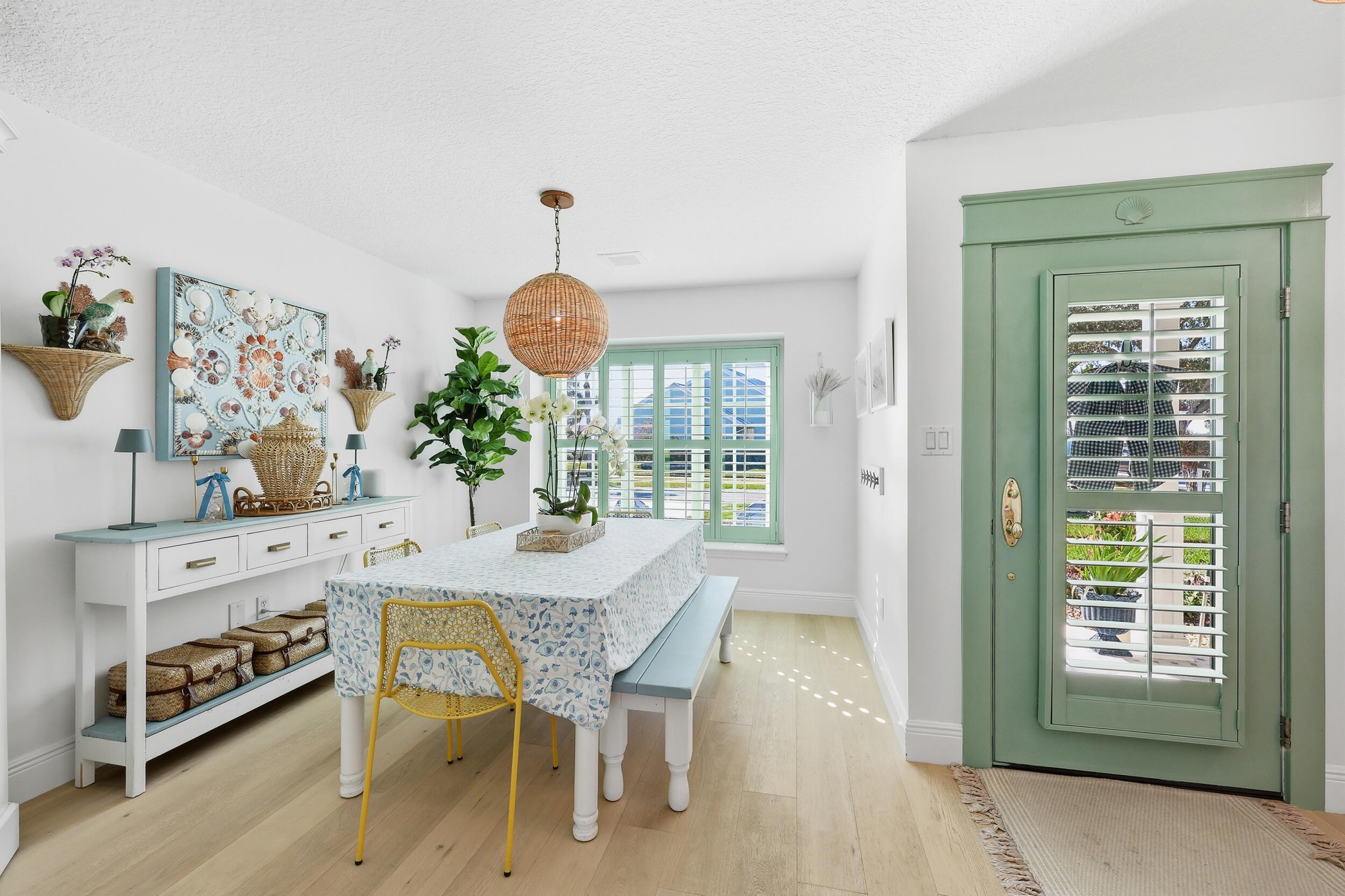 61 W Pine Hill Trail