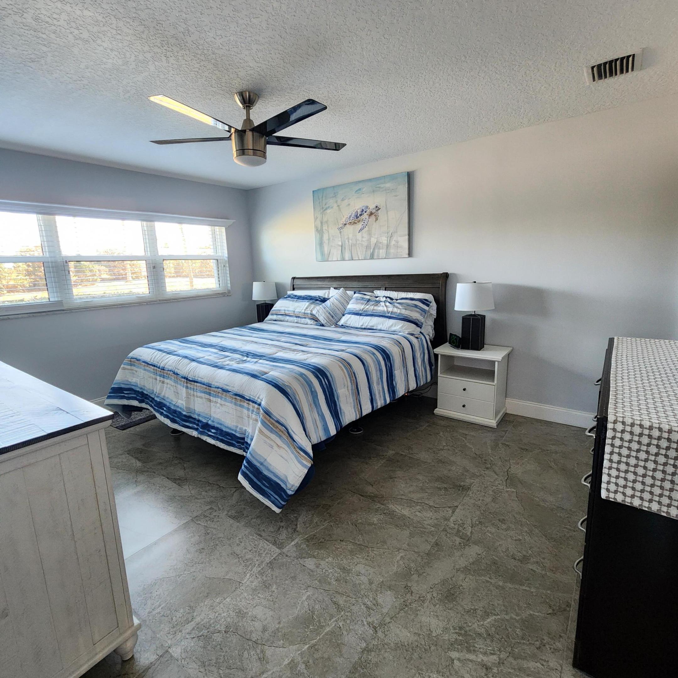 5151 N Highway A1a 111