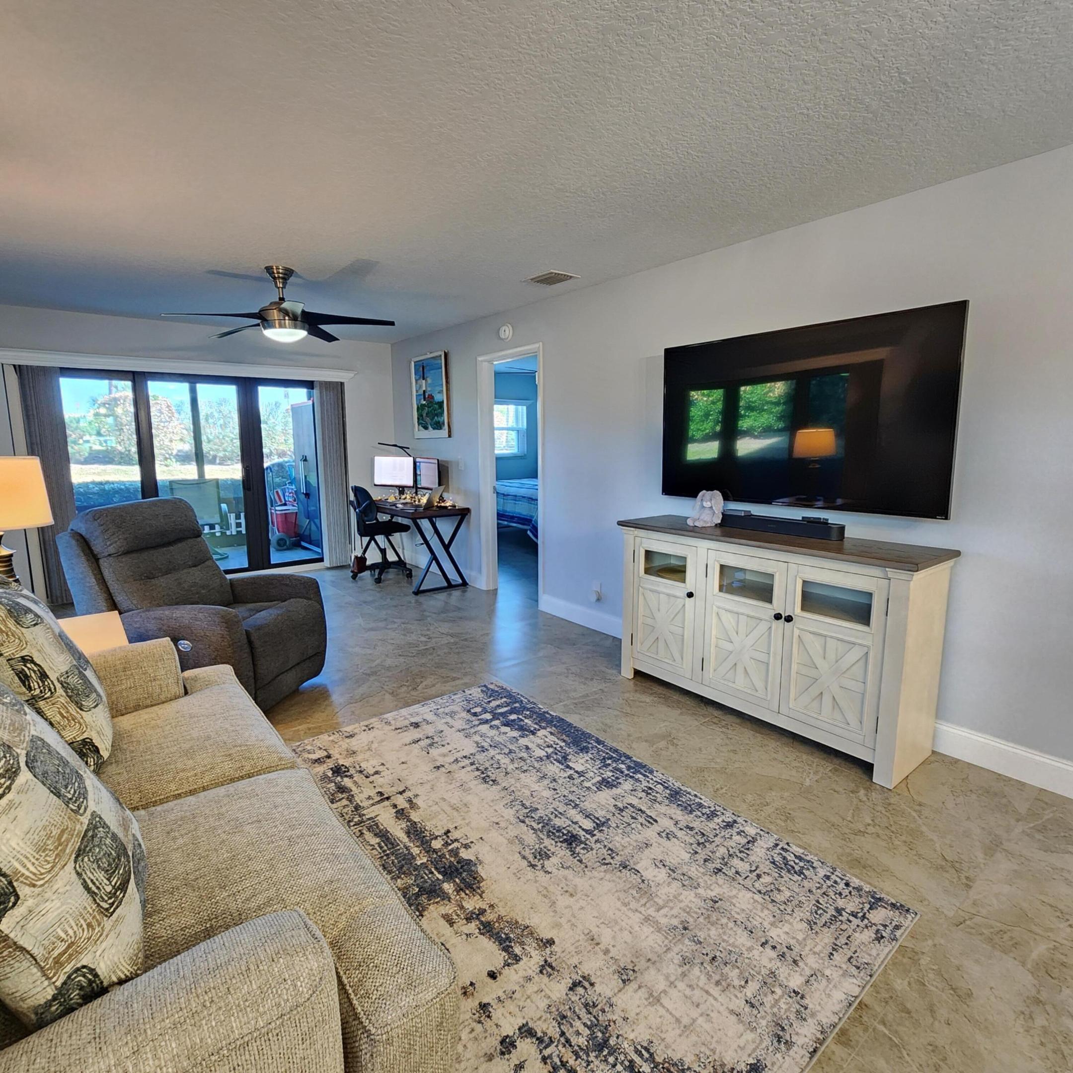 5151 N Highway A1a 111