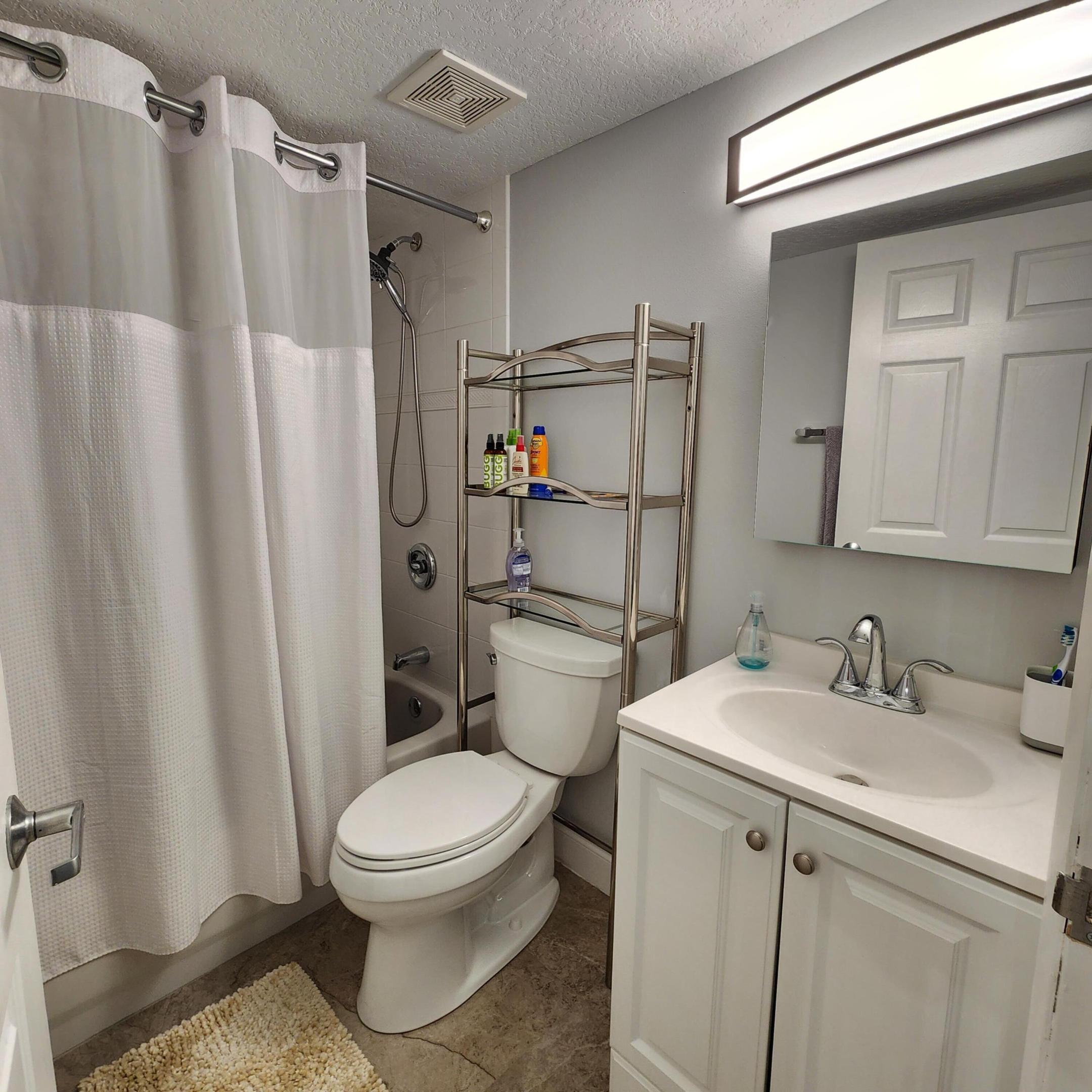 5151 N Highway A1a 111