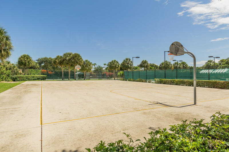 2414 24th Court