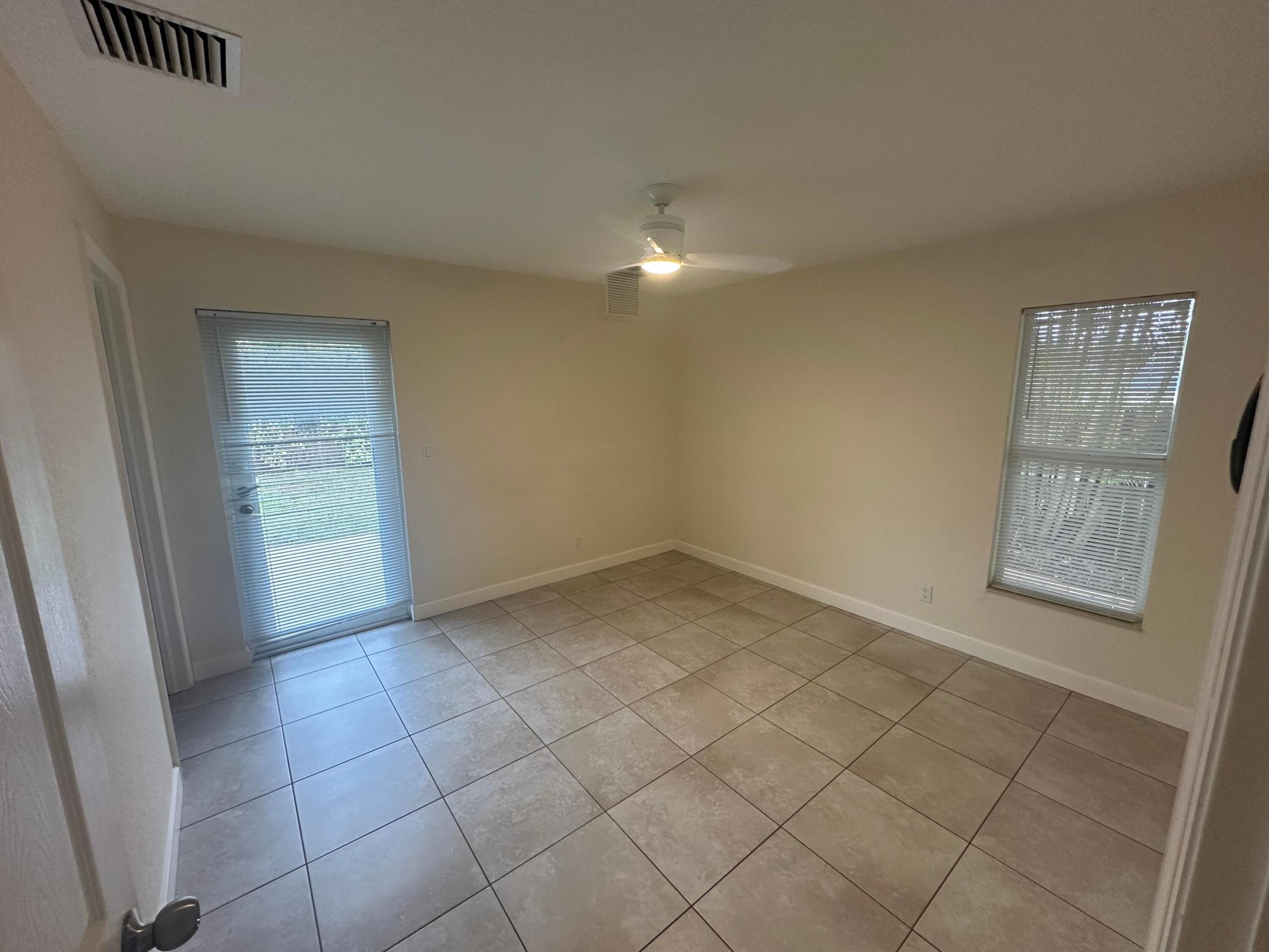 8171 SE Evergreen Street