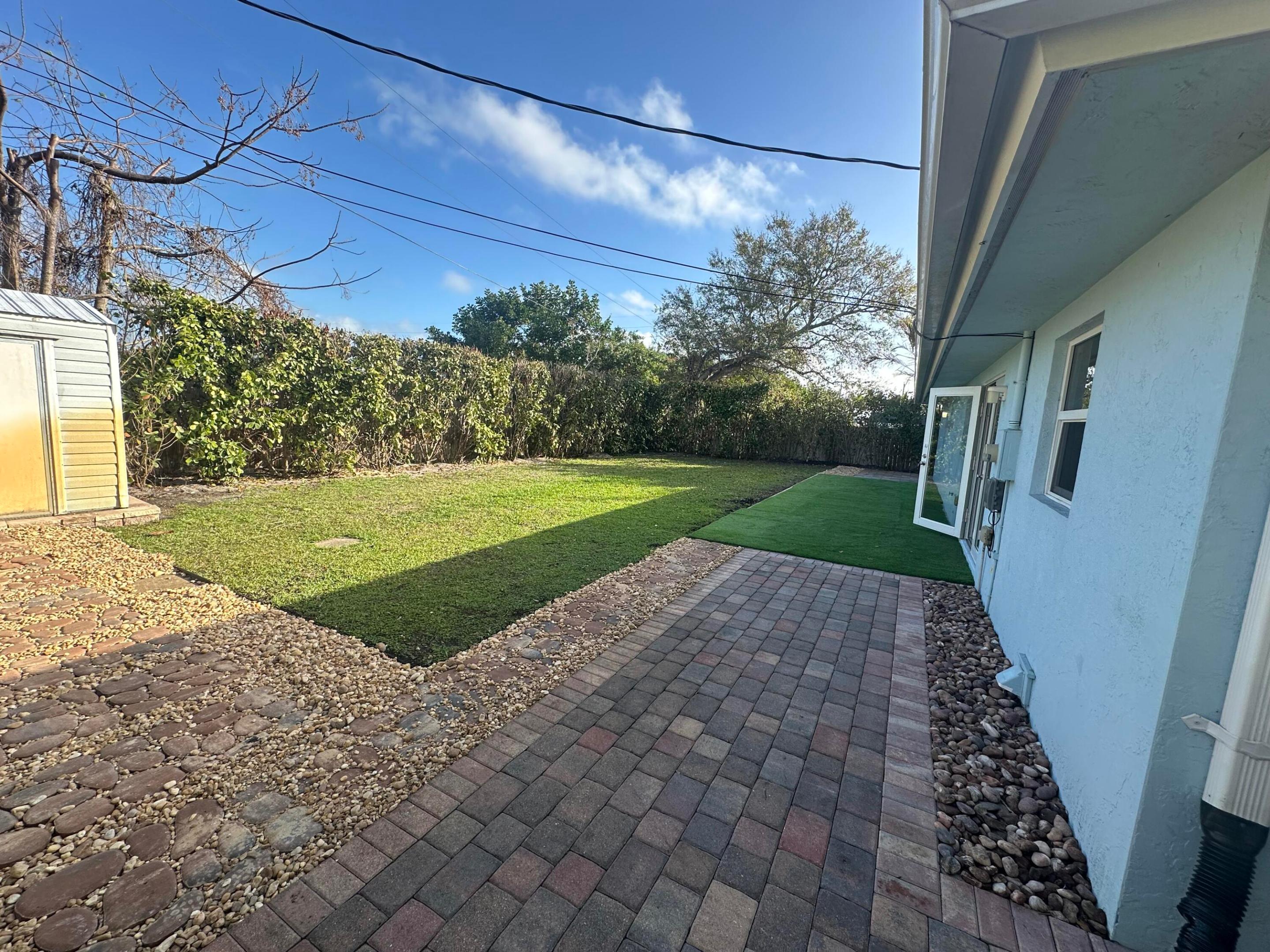 8171 SE Evergreen Street