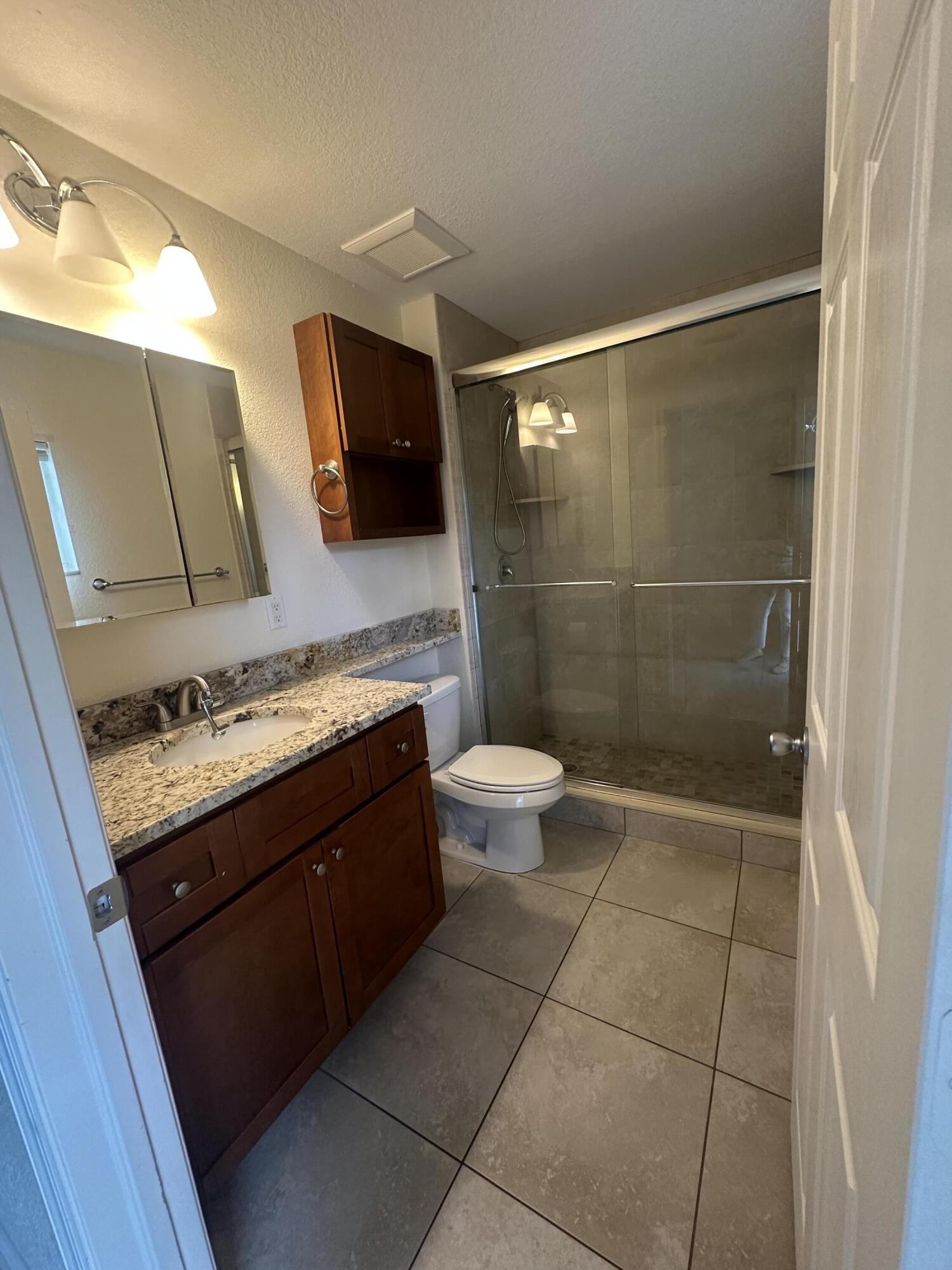 8171 SE Evergreen Street