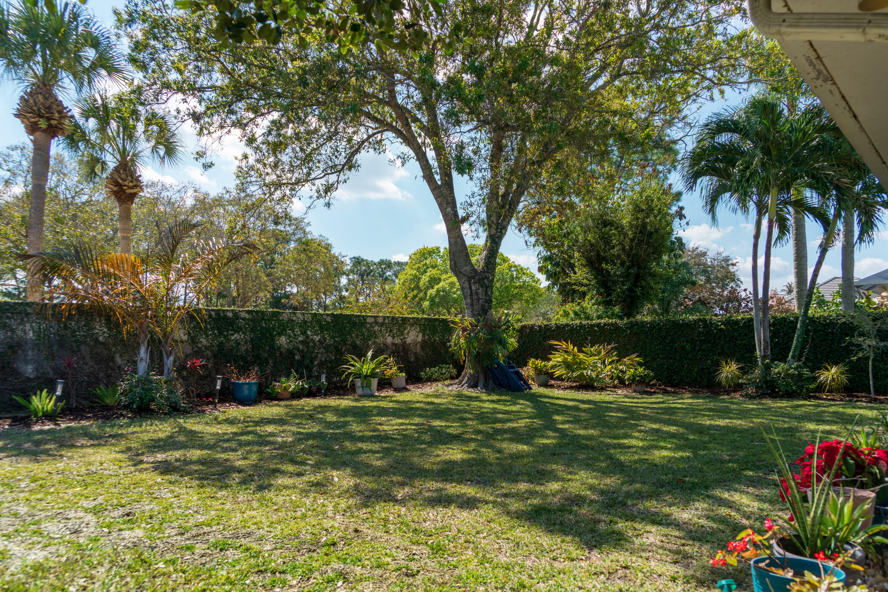 7445 SE Marsh Fern Lane