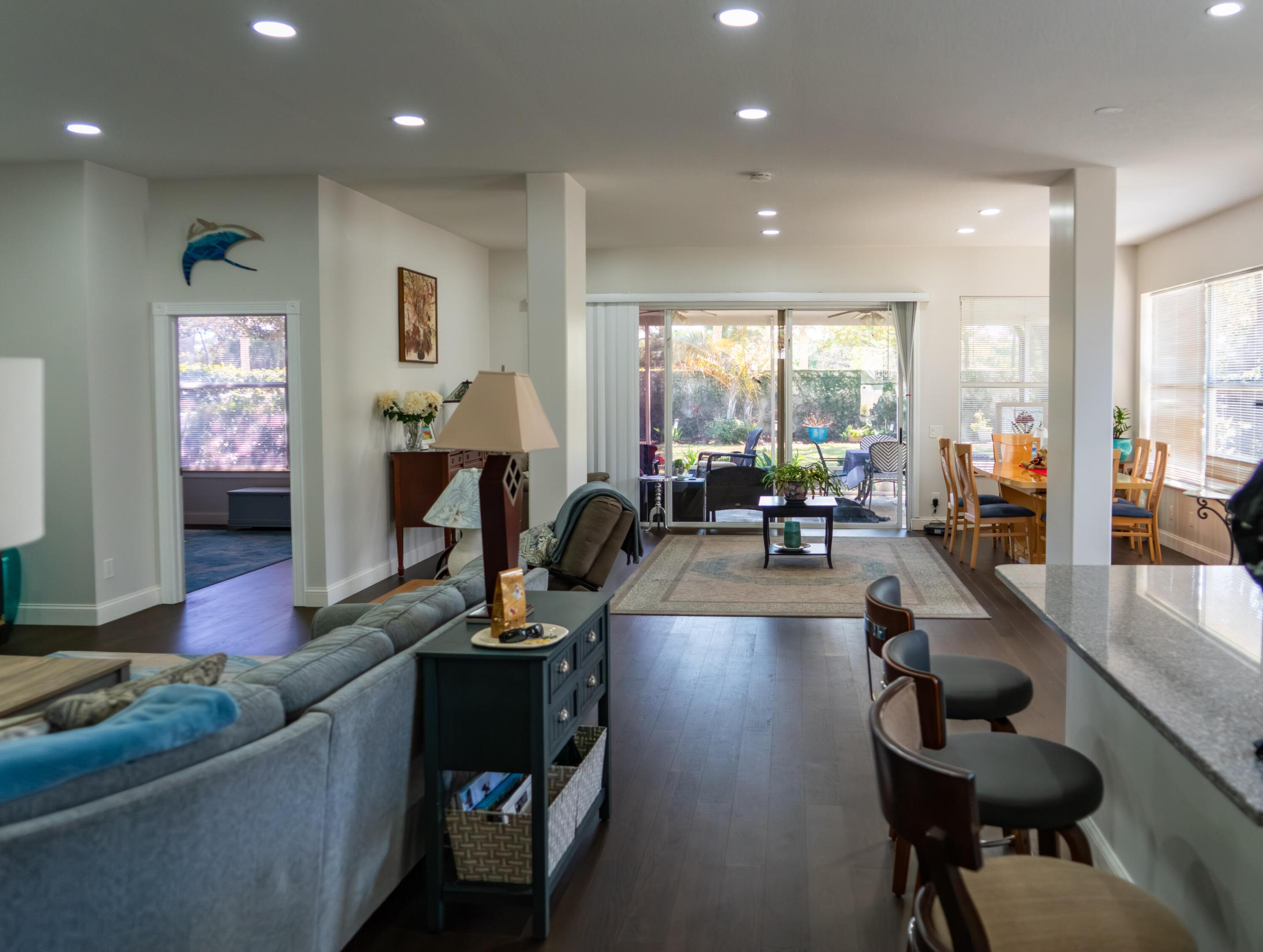 7445 SE Marsh Fern Lane