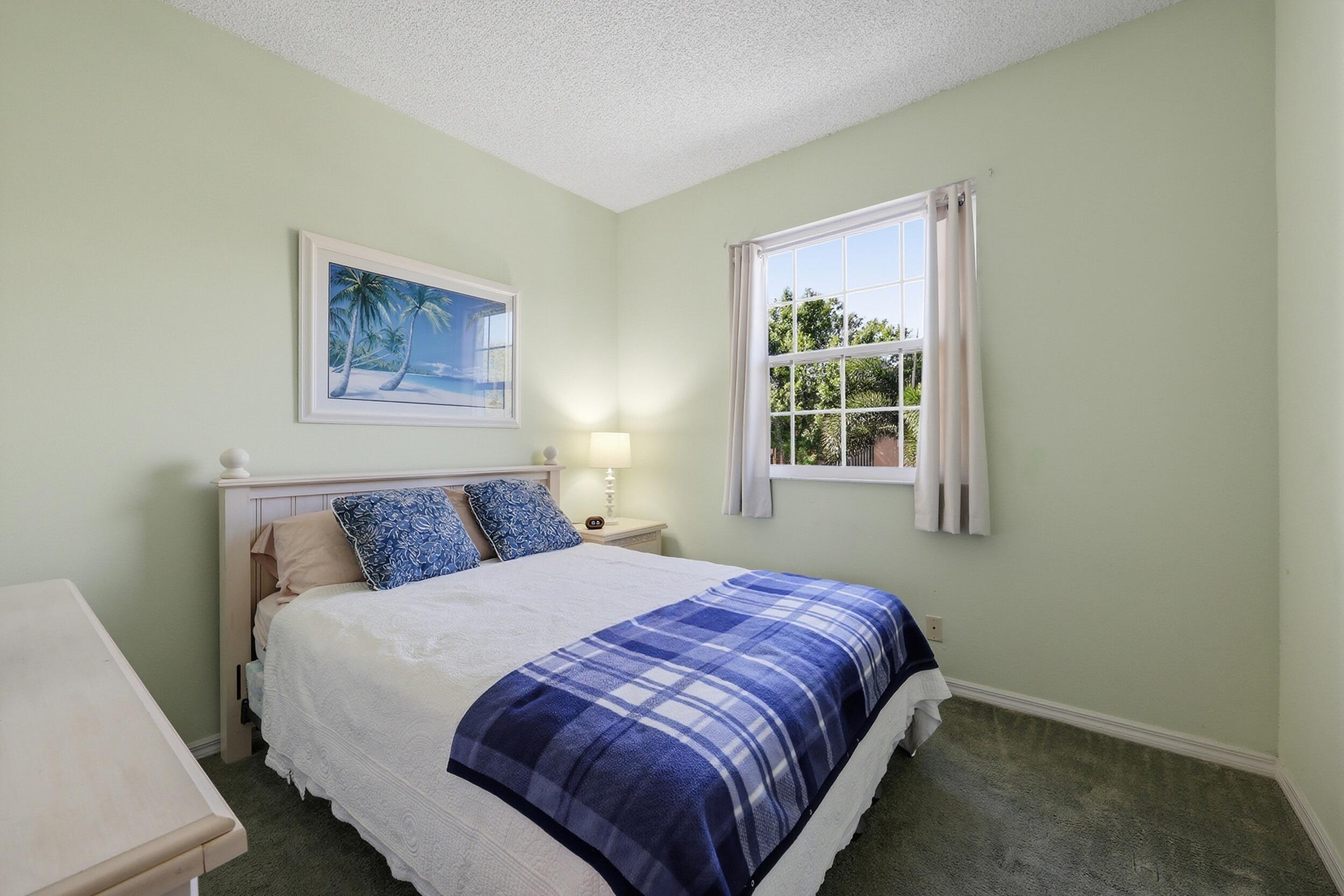 114 Lighthouse Cir, J