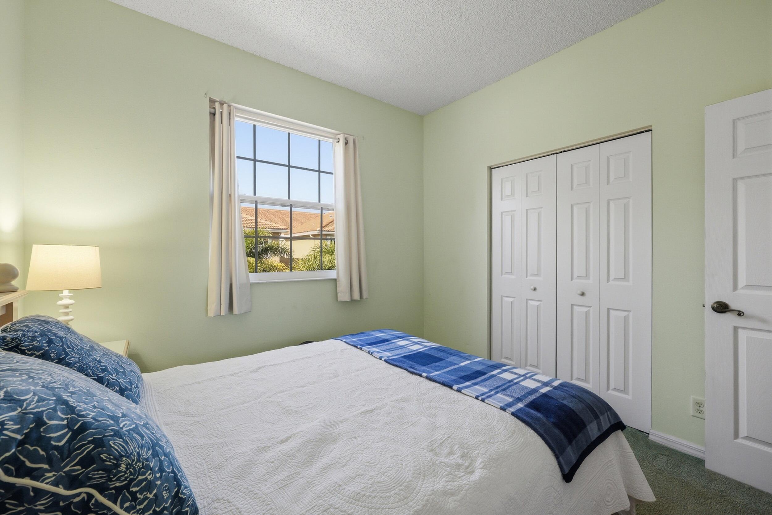 114 Lighthouse Cir, J