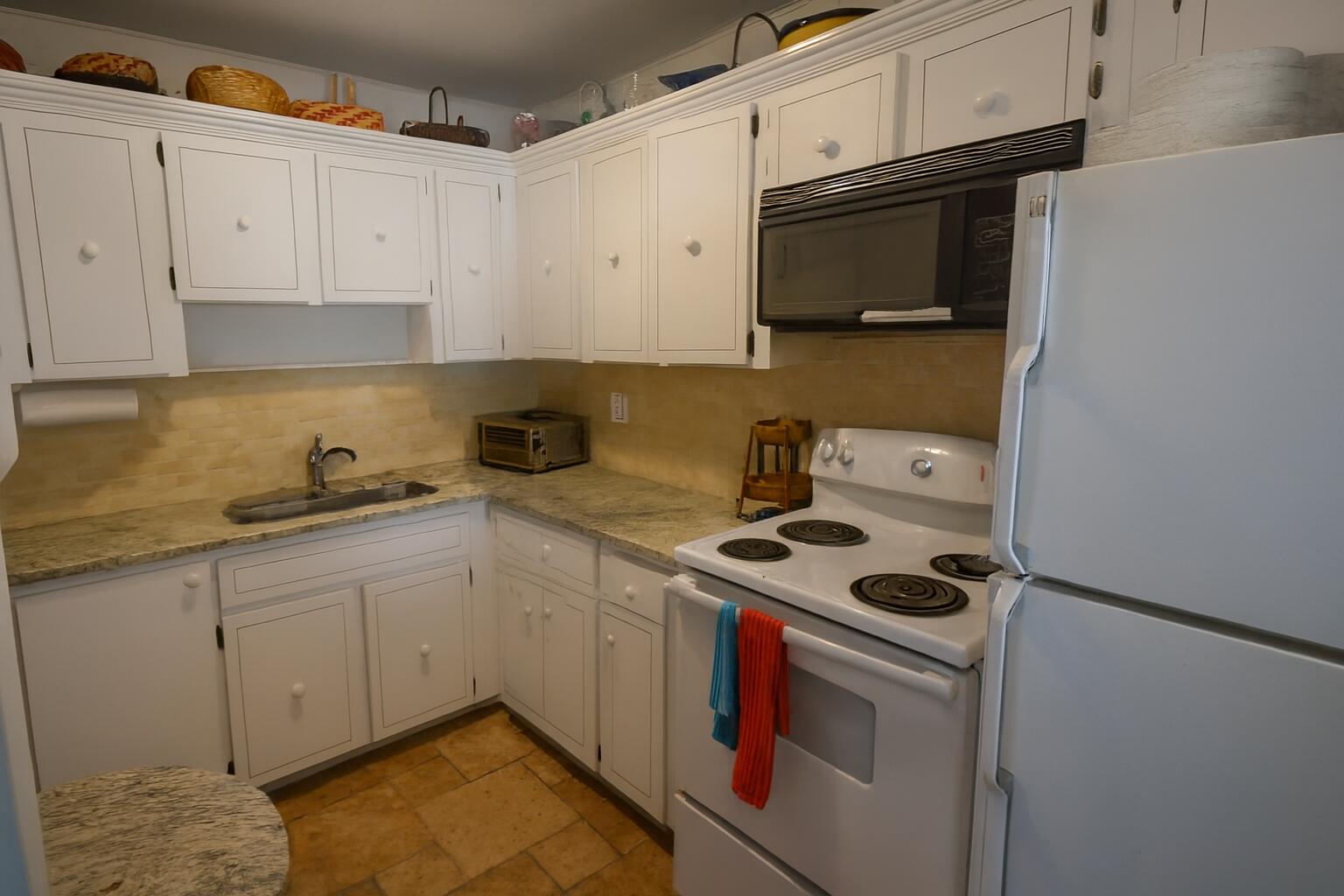 390 Golfview Road A