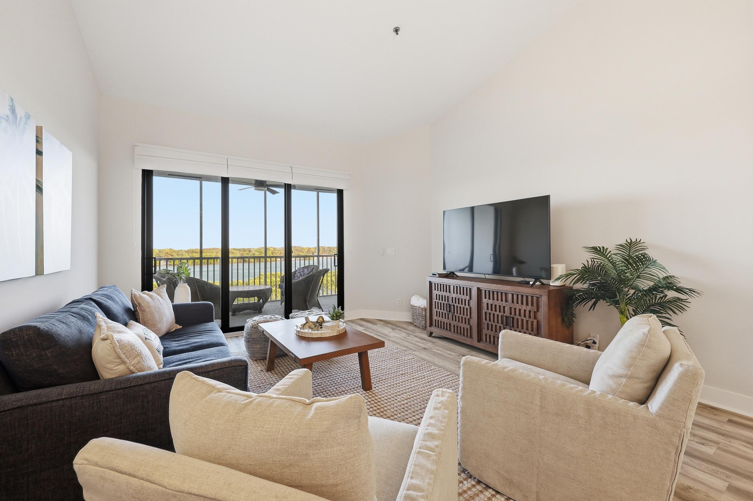200 Waterway Road 307