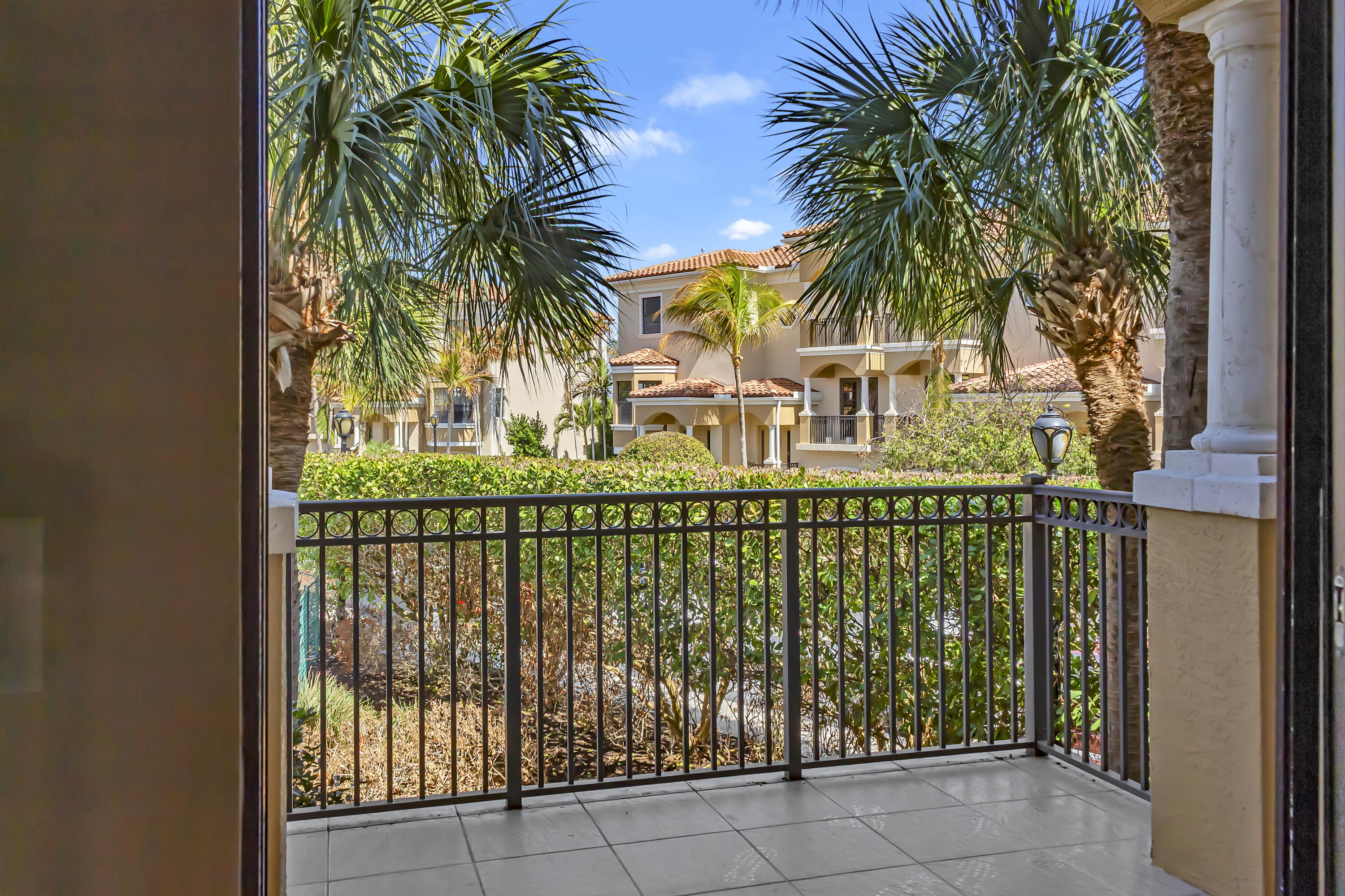 504 Del Sol Circle