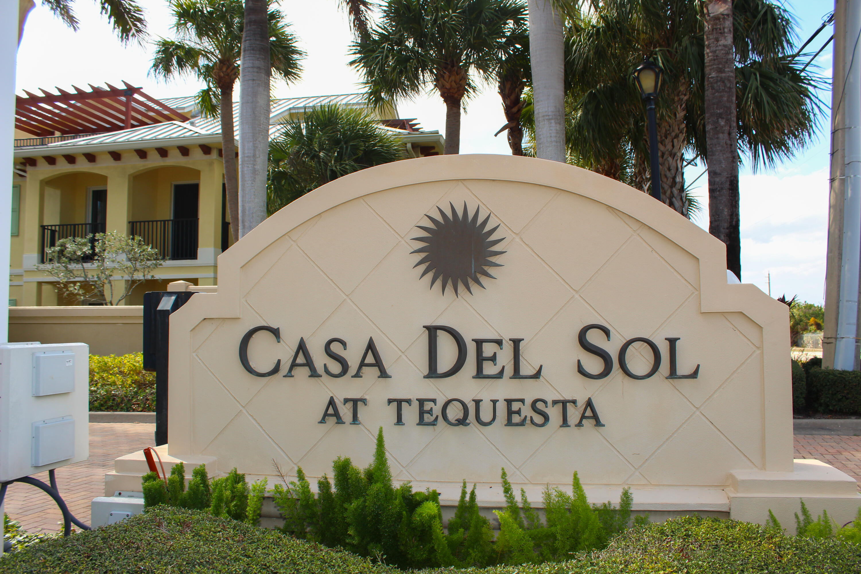504 Del Sol Circle