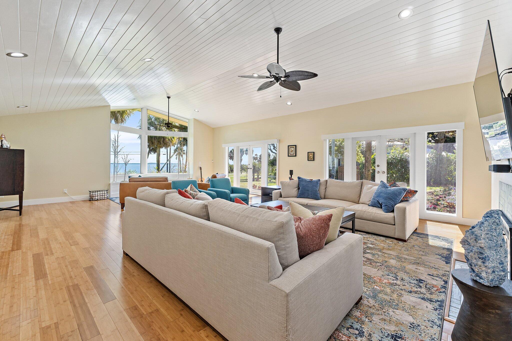 2315 S Indian River Drive