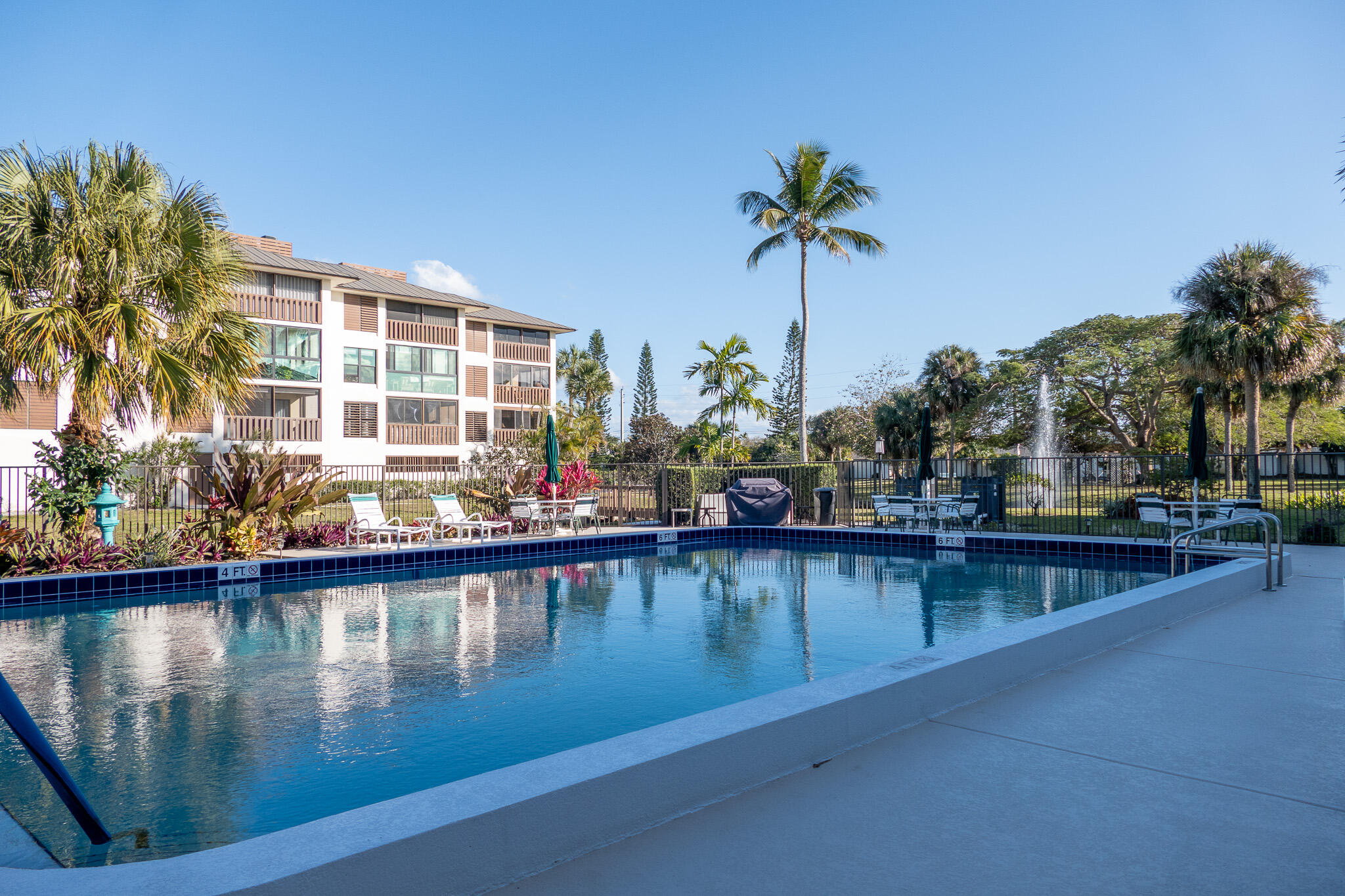 162 SE Saint Lucie Boulevard B403